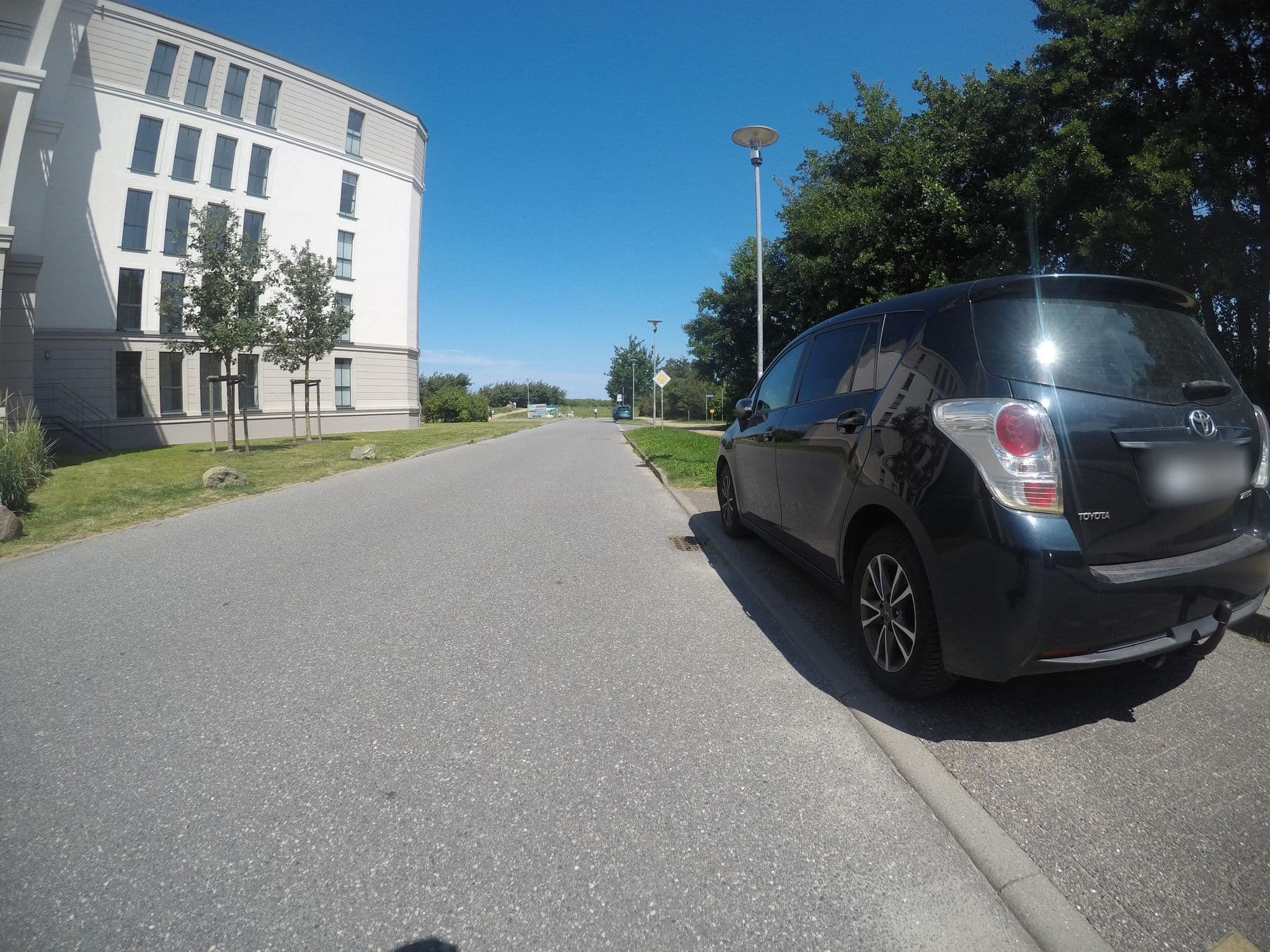 Street view near Strandgut, Börgerende-Rethwisch — © mfa (CC BY-SA · Mapillary)