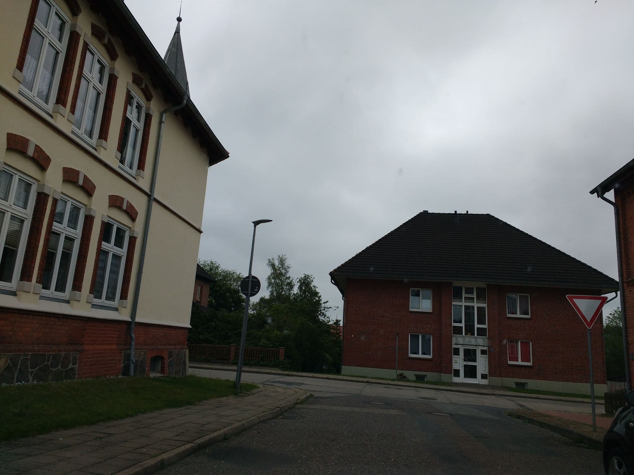 Street view near Olaf Müller Pension, Neukloster — © thetornado76 (CC BY-SA · Mapillary)