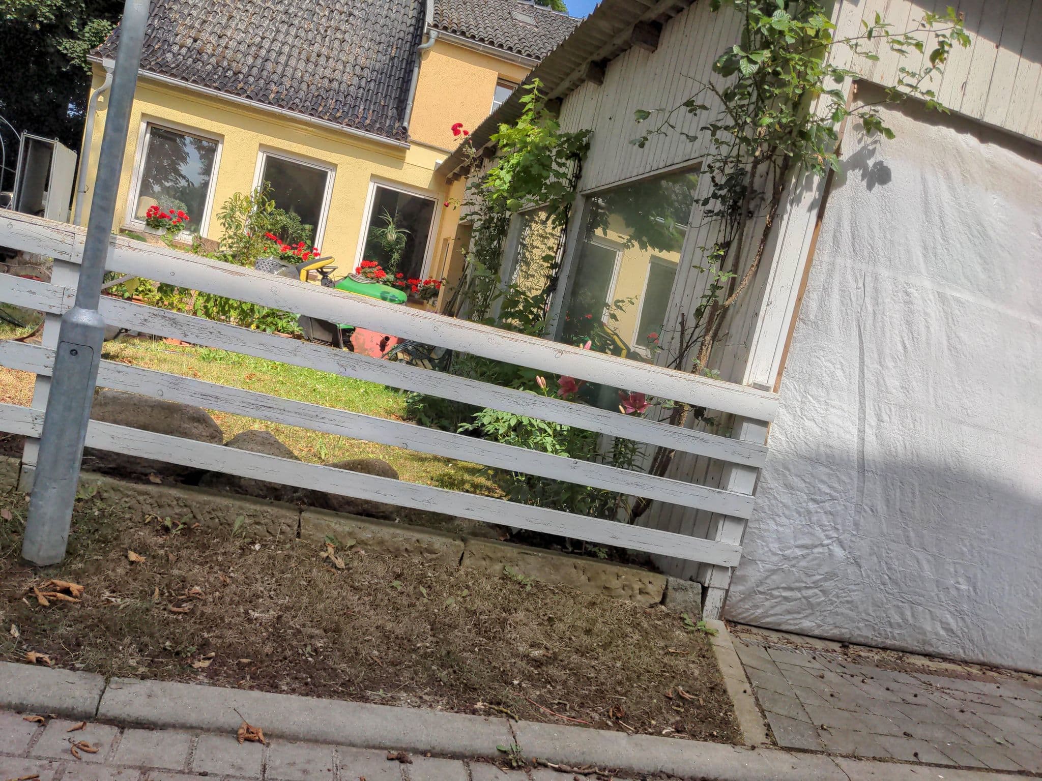 Street view near Gutshaus, Kalkhorst — © rasmustravemnd (CC BY-SA · Mapillary)