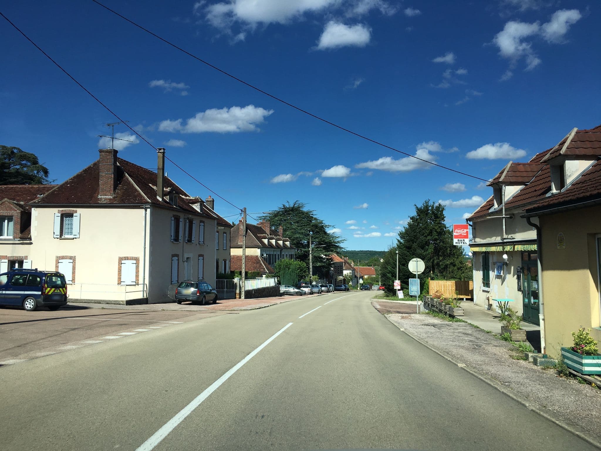 Street view near Le Relais de la Chapelle, Pourrain — © cquest (CC BY-SA · Mapillary)