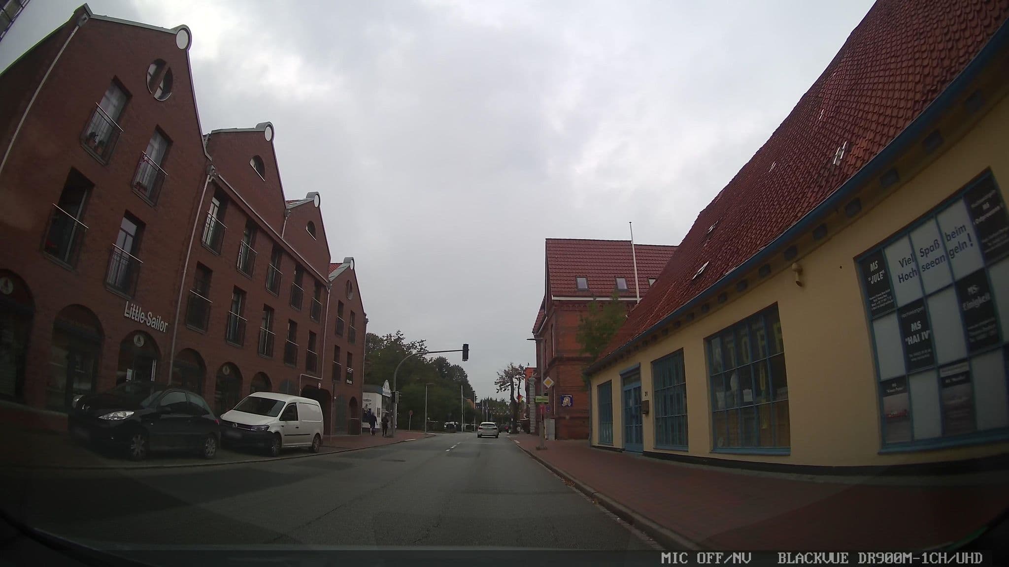 Street view near Haus Meeresblick, Heiligenhafen — © chuck (CC BY-SA · Mapillary)