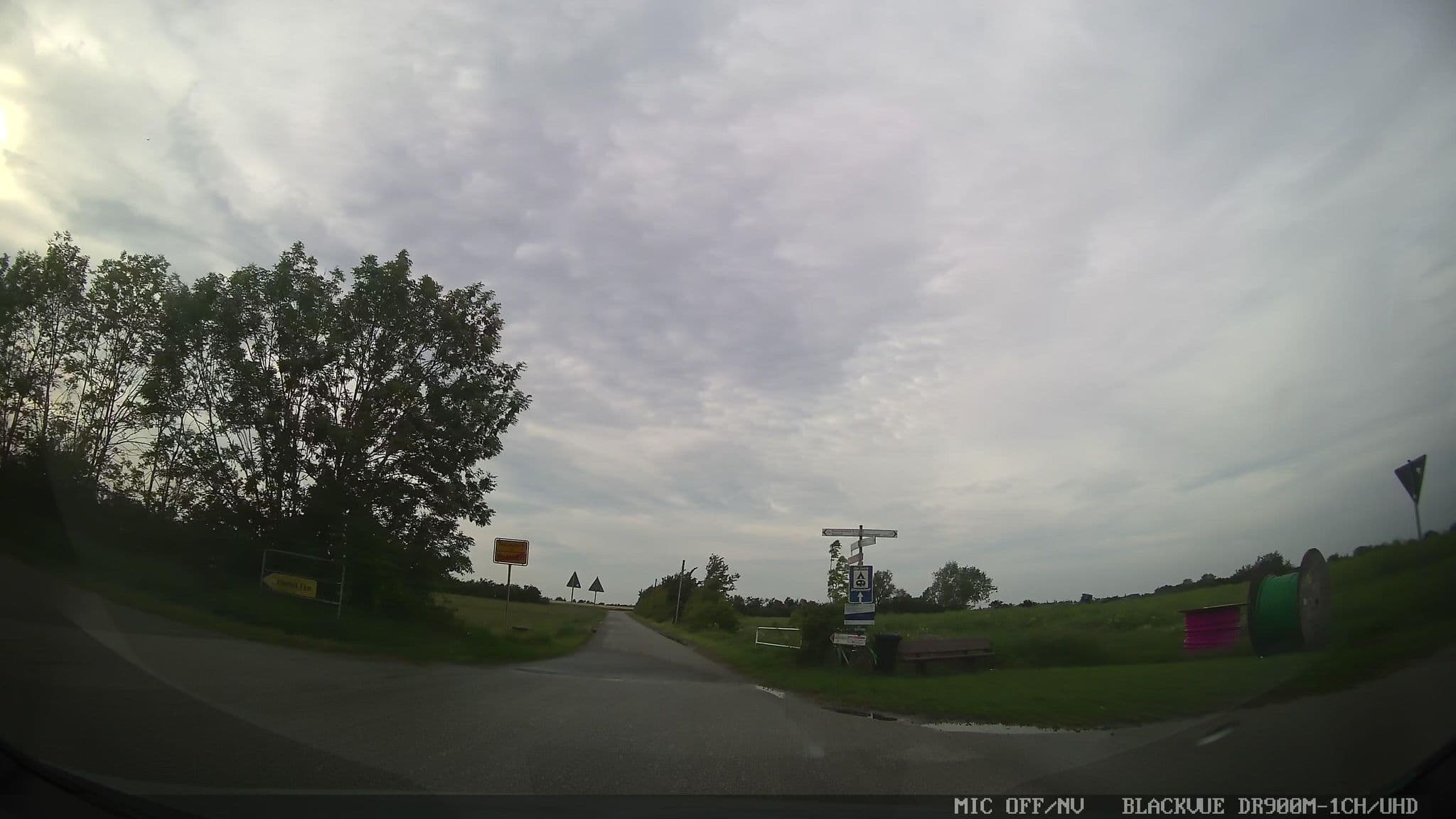 Street view near Ferienhof Kathrin Detlef, Fehmarn — © chuck (CC BY-SA · Mapillary)