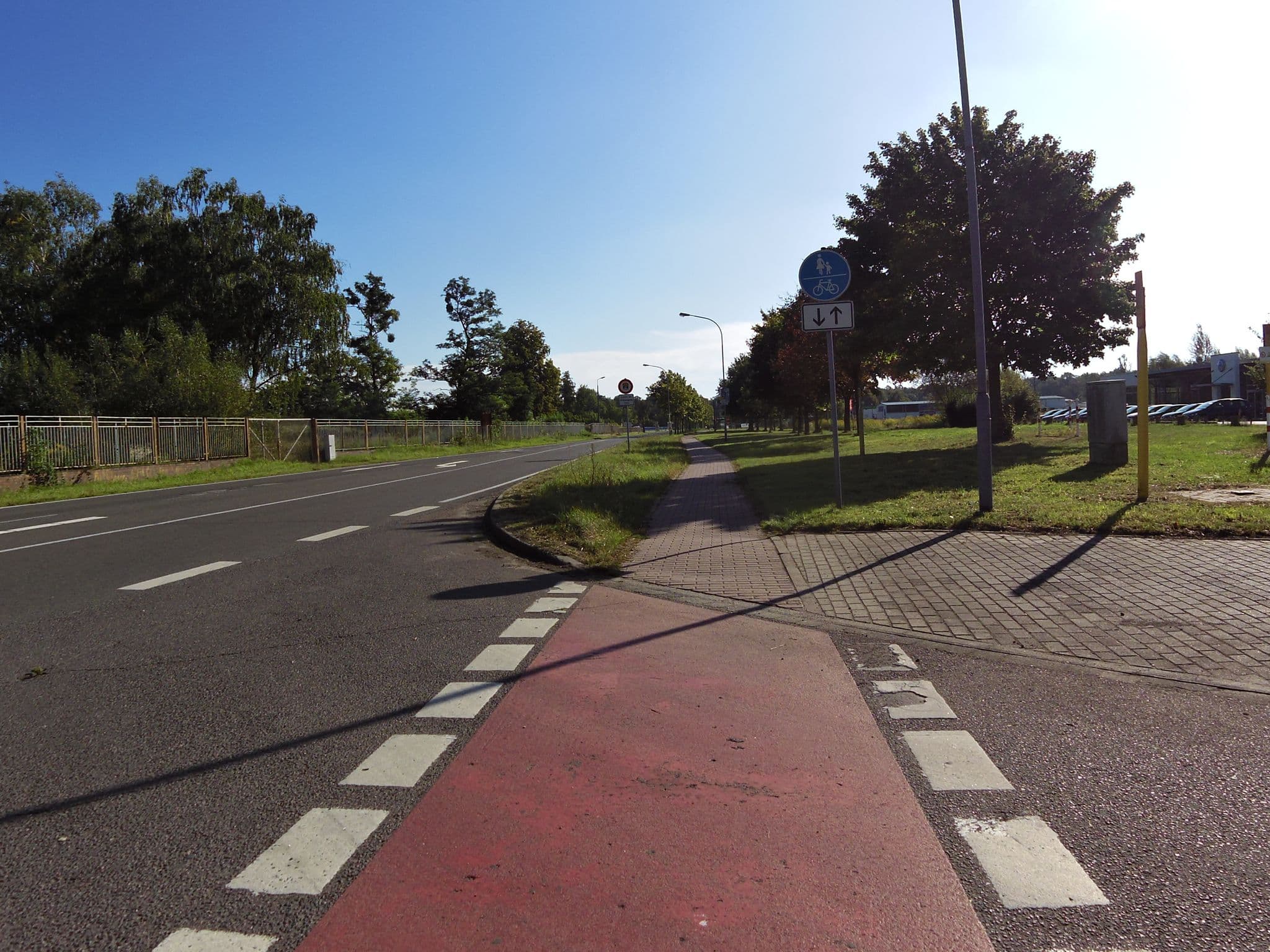 Street view near Heikes Kaiserreich - Pension & Events Inh. Heike Kaiser, Aken — © zoegglmeyr (CC BY-SA · Mapillary)
