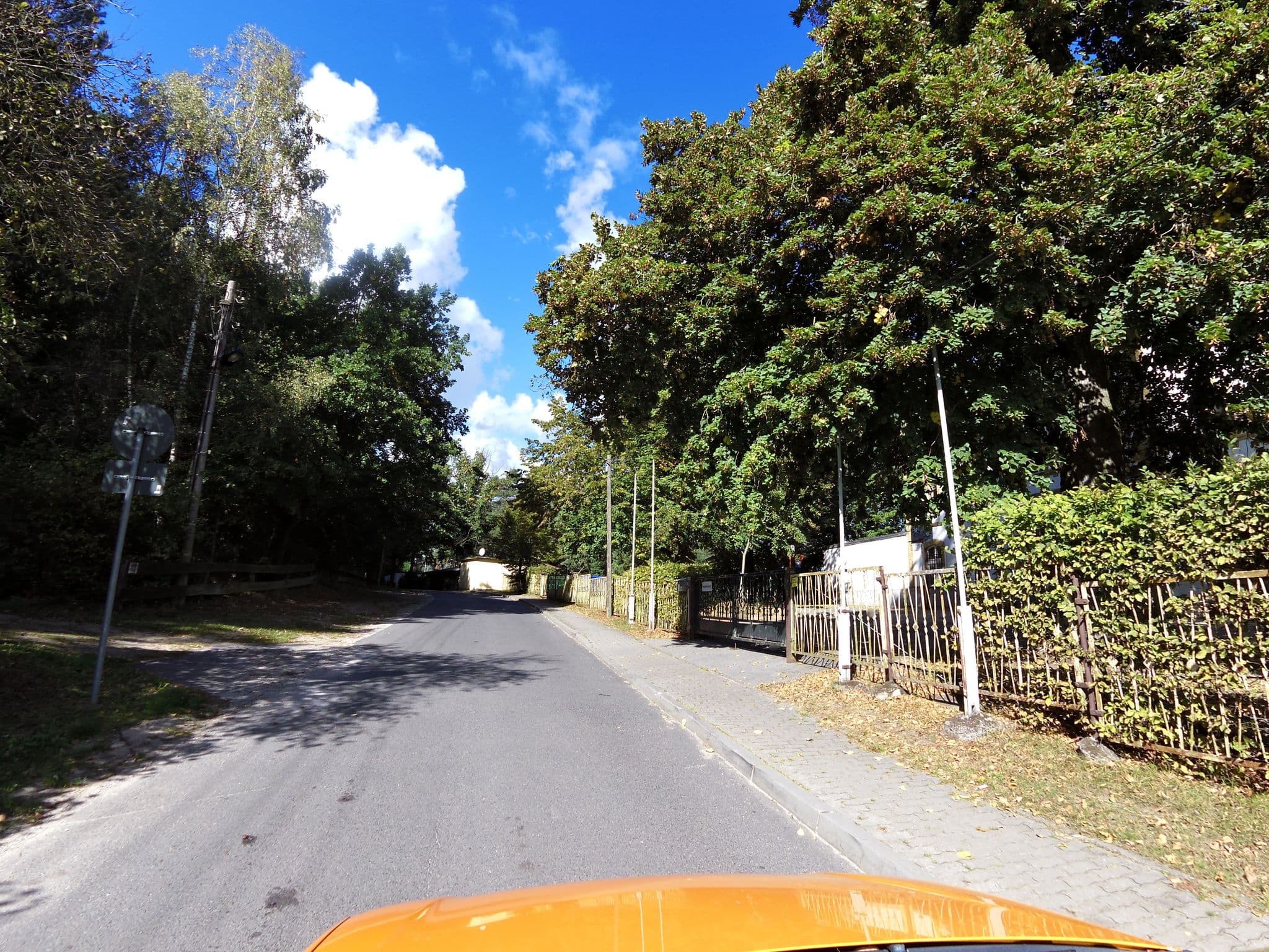 Street view near Schullandheim Haus am See, Beelitz — © moenk (CC BY-SA · Mapillary)