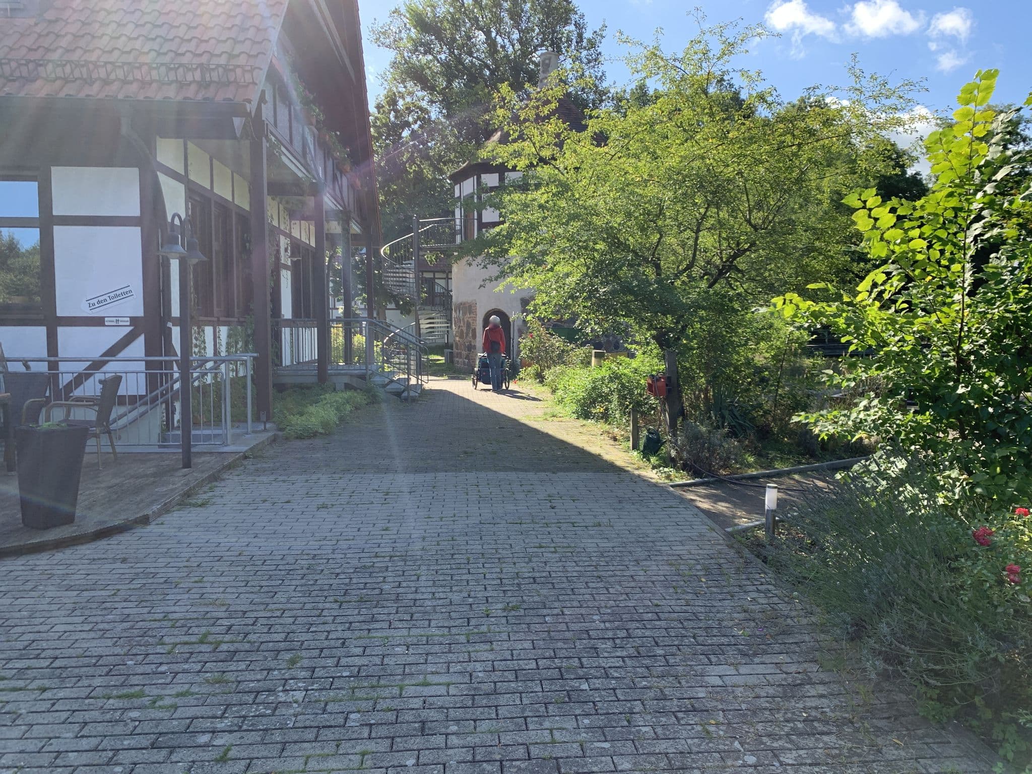 Street view near Neue Mühle Hotel und Restaurant, Wusterwitz — © tordans (CC BY-SA · Mapillary)
