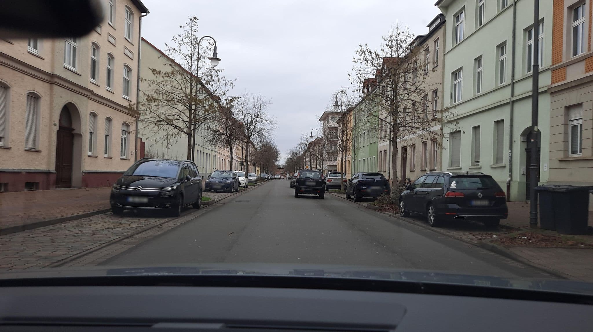 Street view near Ferienwohnung Falkenberg, Dessau — © LarZz92 (CC BY-SA · Mapillary)
