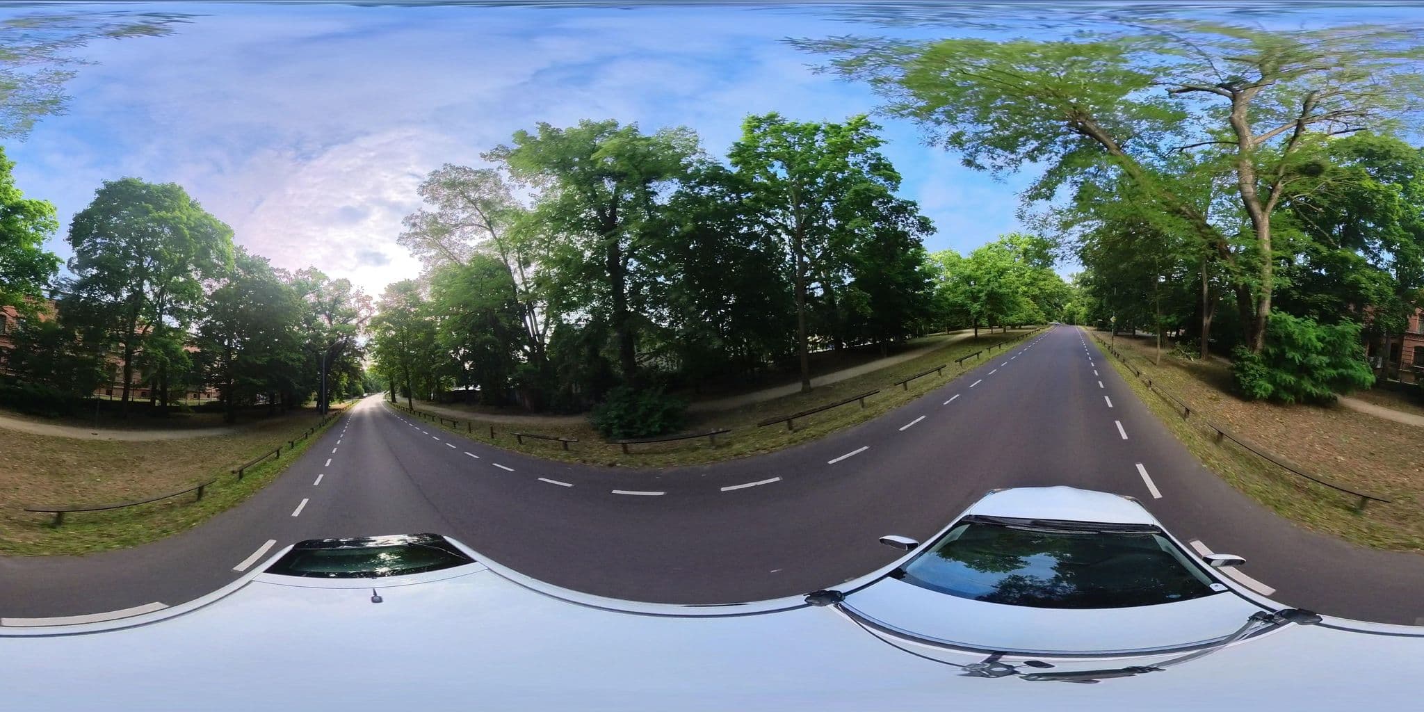 Street view near Helms Klamm, Potsdam — © osmplus_org (CC BY-SA · Mapillary)