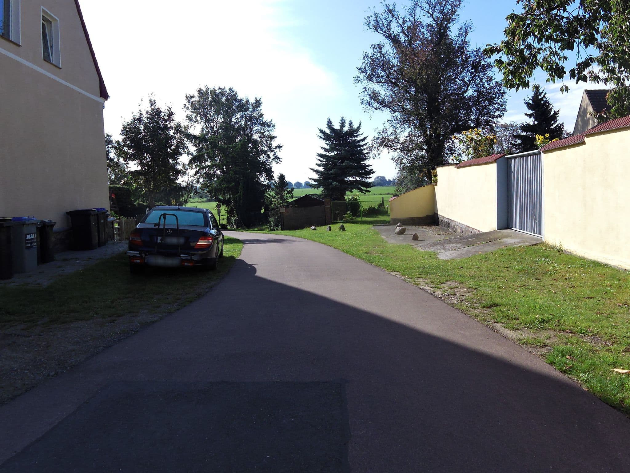 Street view near Ferienwohnungen Zur Alten Schule“ direkt an der Elbe, Apollensdorf — © zoegglmeyr (CC BY-SA · Mapillary)