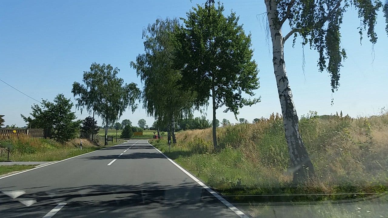 Street view near Eckert Sigrun Pension, Pretzsch — © tian (CC BY-SA · Mapillary)