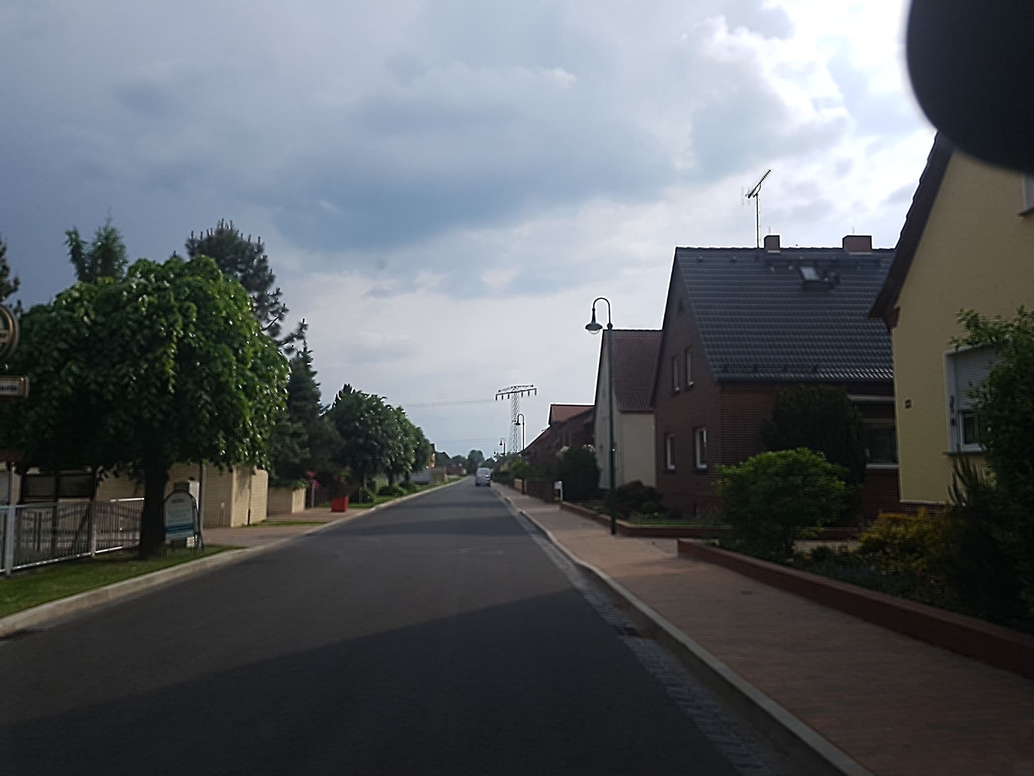 Street view near Gasthaus Zum Holzwurm, Mühlanger — © dsmm (CC BY-SA · Mapillary)