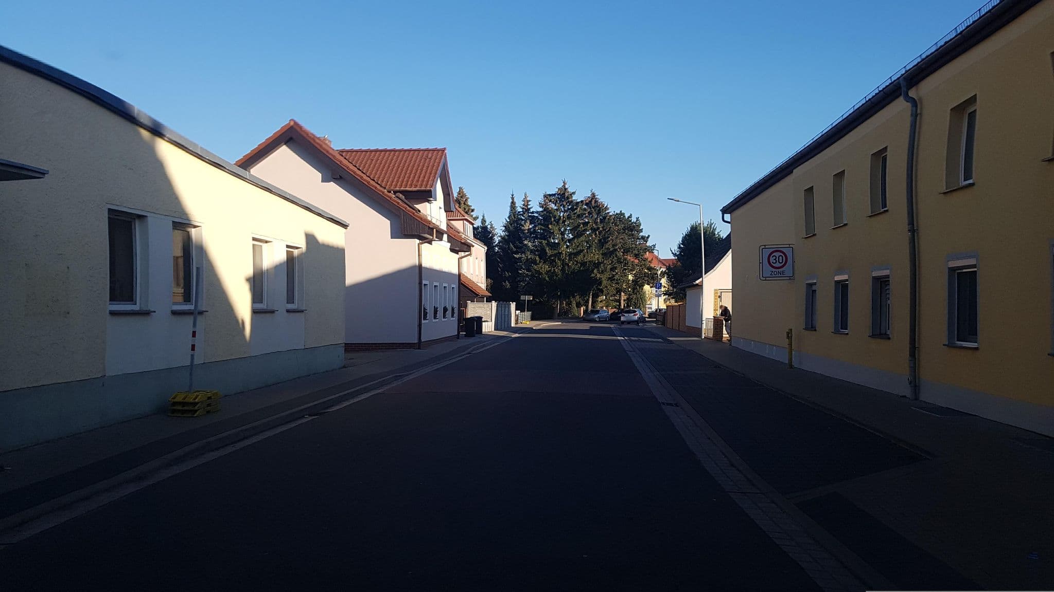 Street view near A. Neumann, Jessen — © dsmm (CC BY-SA · Mapillary)