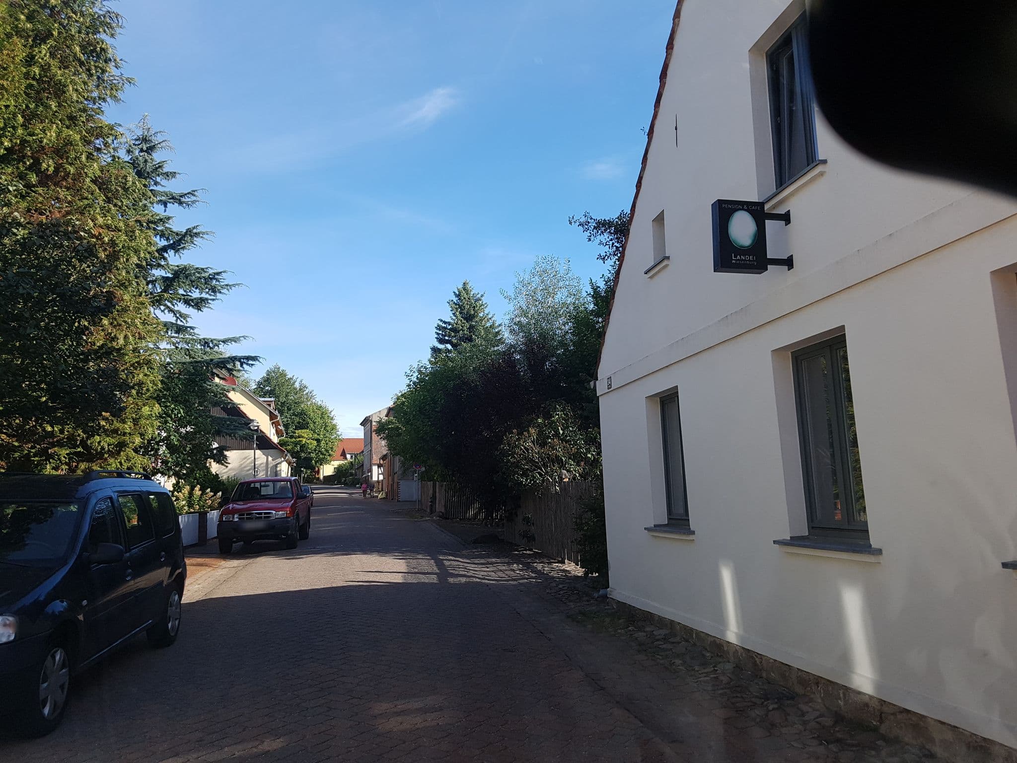 Street view near LANDEI-Wiesenburg, Wiesenburg — © dsmm (CC BY-SA · Mapillary)