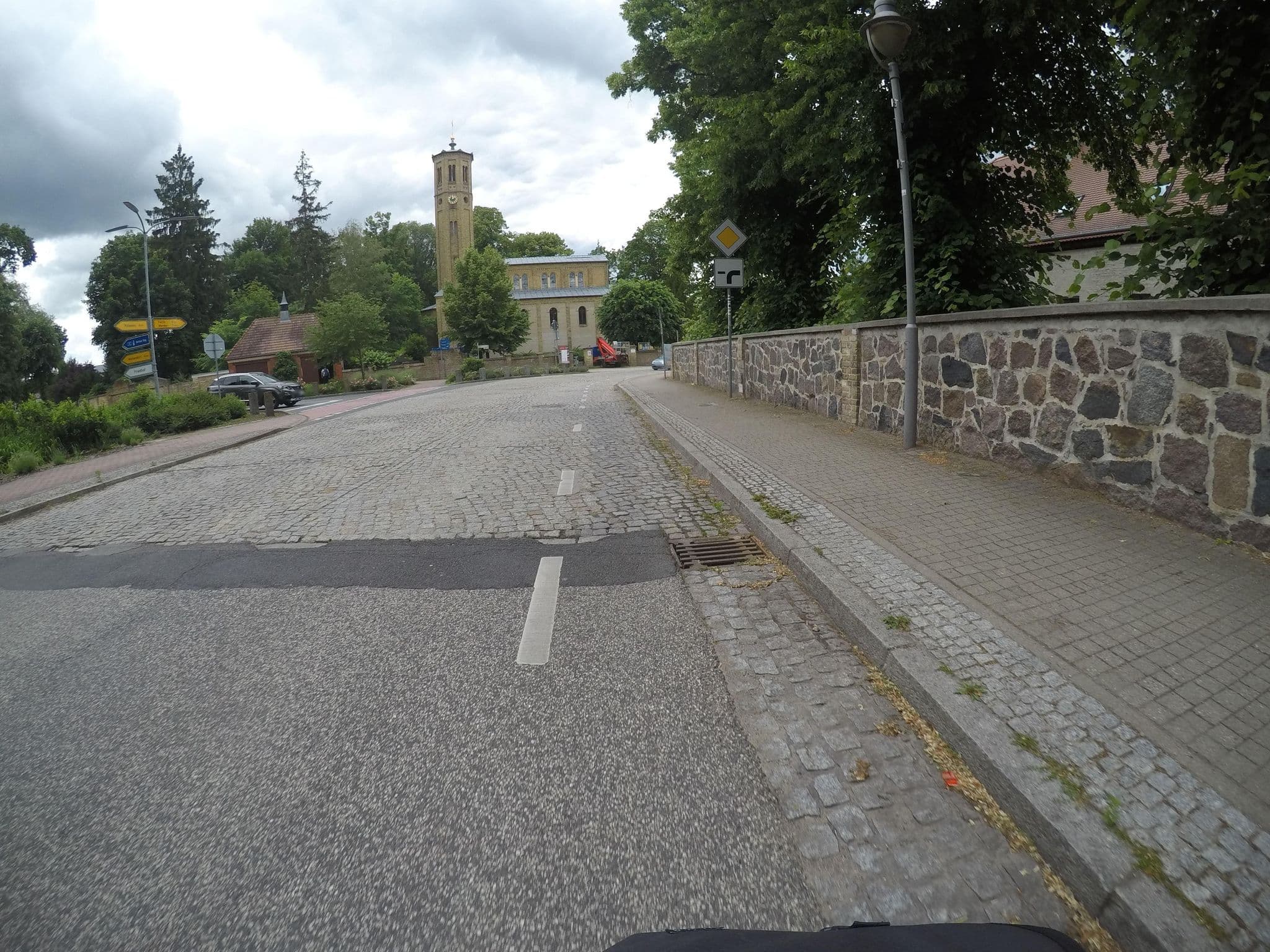 Street view near Appartements Im Schlosspark, Michendorf — © mfa (CC BY-SA · Mapillary)
