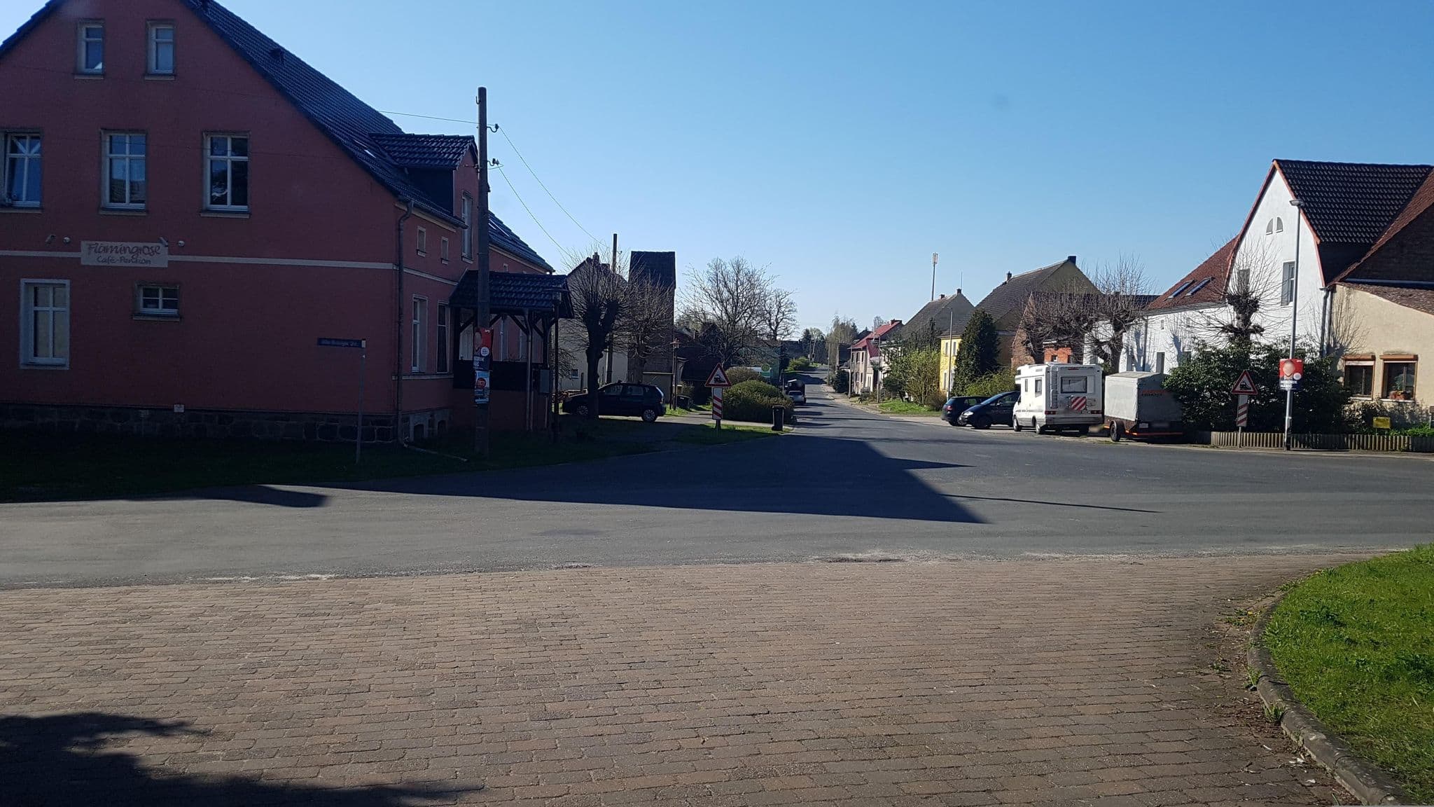 Street view near Flämingrose, Bad Belzig — © dsmm (CC BY-SA · Mapillary)
