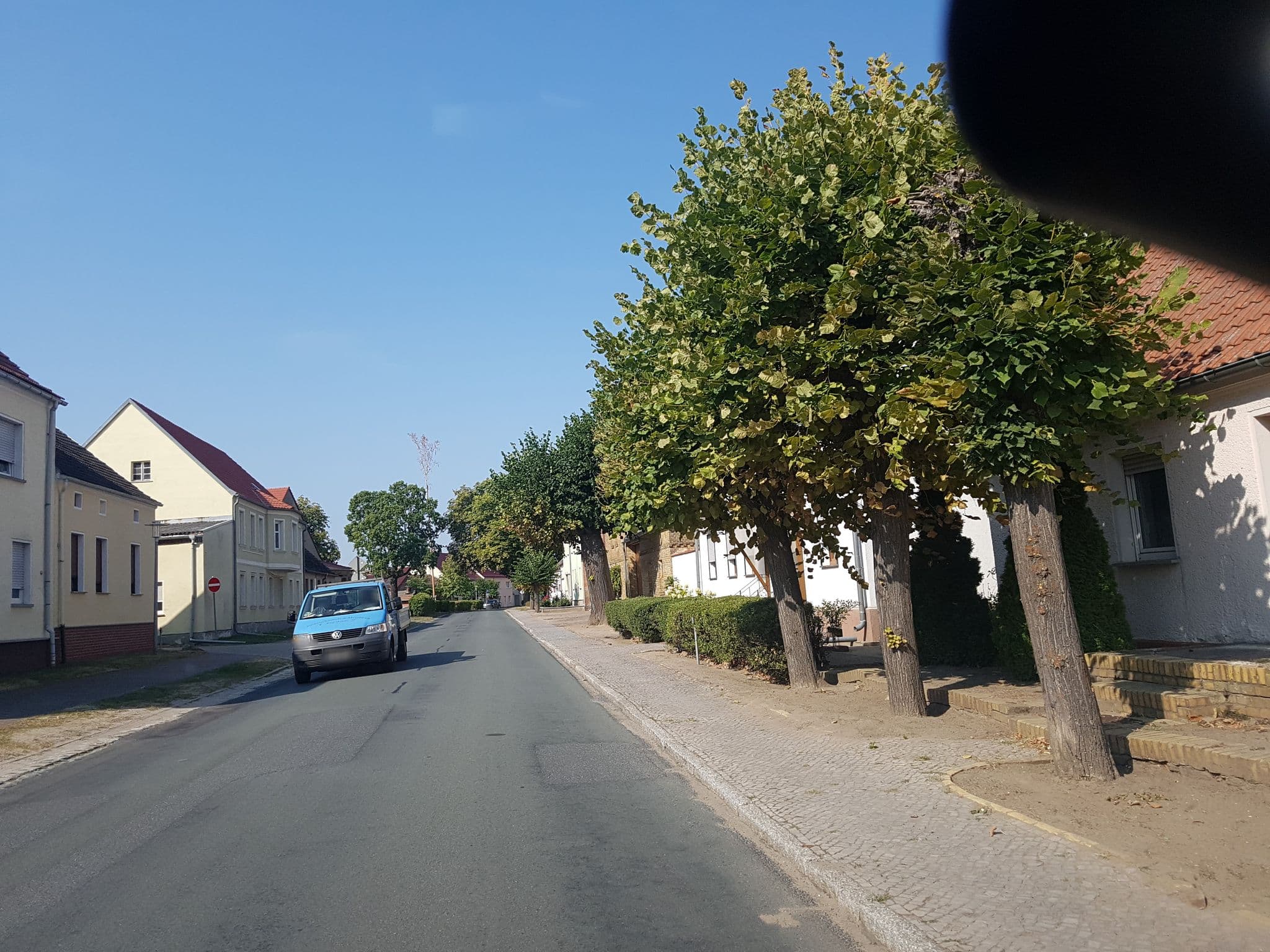 Street view near Haus Fläming, Niemegk — © dsmm (CC BY-SA · Mapillary)