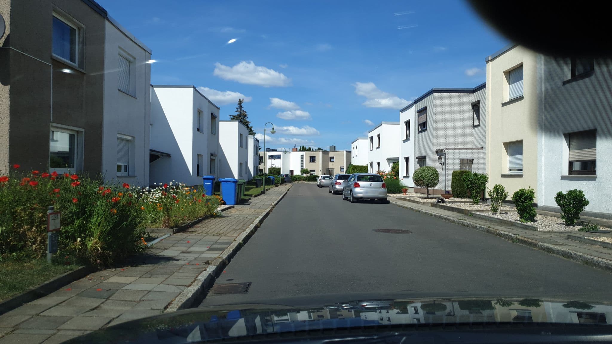 Street view near Kleinring 5, Dessau — © tomatsn (CC BY-SA · Mapillary)