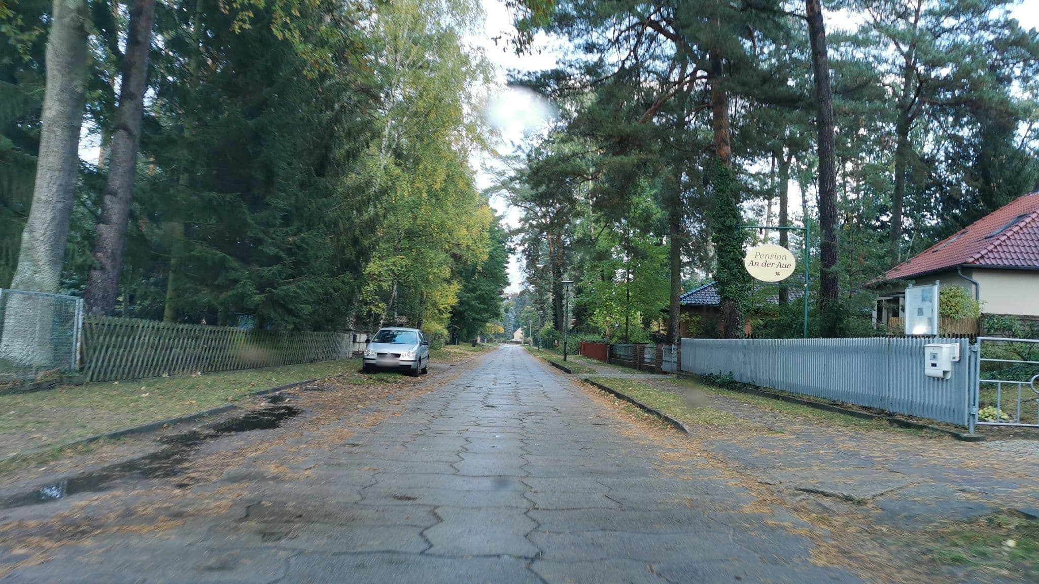 Street view near Pension An der Aue, Michendorf — © imjeremy (CC BY-SA · Mapillary)