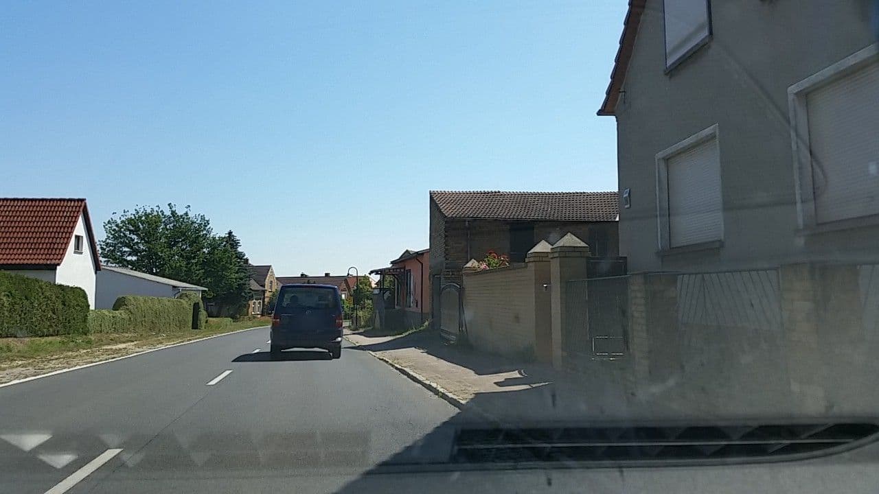 Street view near Pension Kräuter-Landhaus Inh. Martina Barth Hotel - Pension, Bad Schmiedeberg — © tian (CC BY-SA · Mapillary)