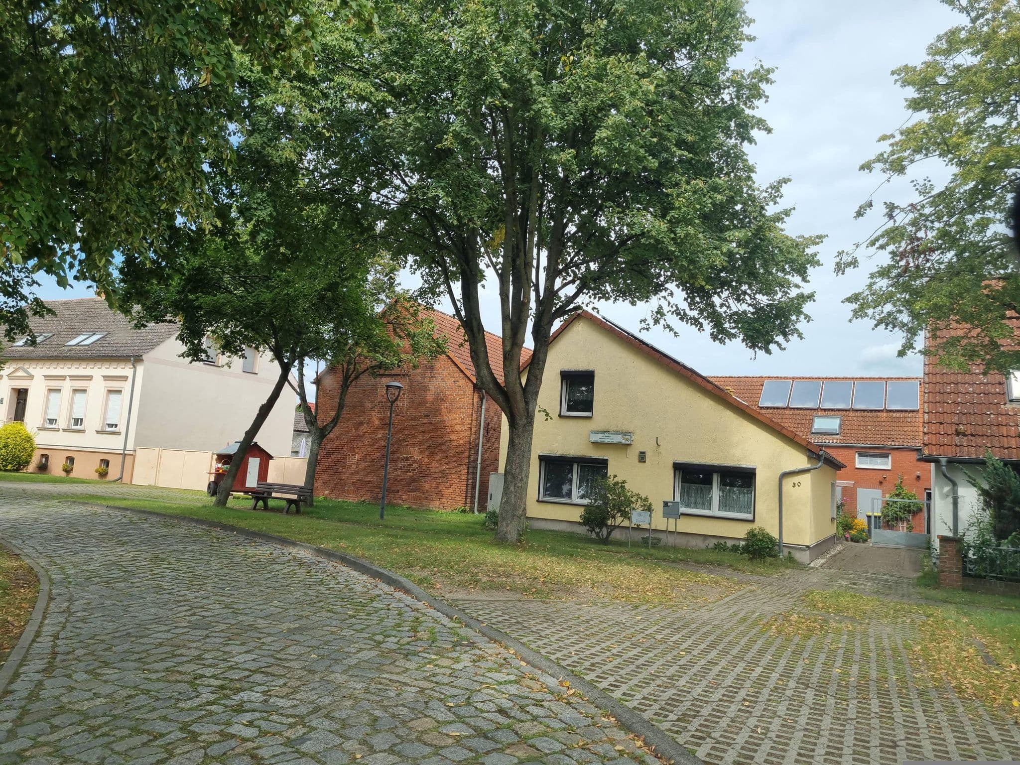 Street view near Zimmervermietung Jankowski Wolfgang, Rathenow — © dsmm (CC BY-SA · Mapillary)