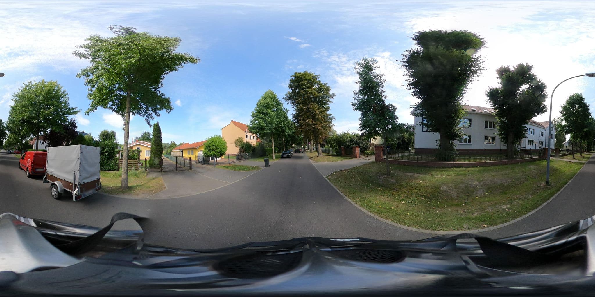Street view near Moderne Wohnungen im Dachgeschoss, Dallgow-Döberitz — © NoSa (CC BY-SA · Mapillary)