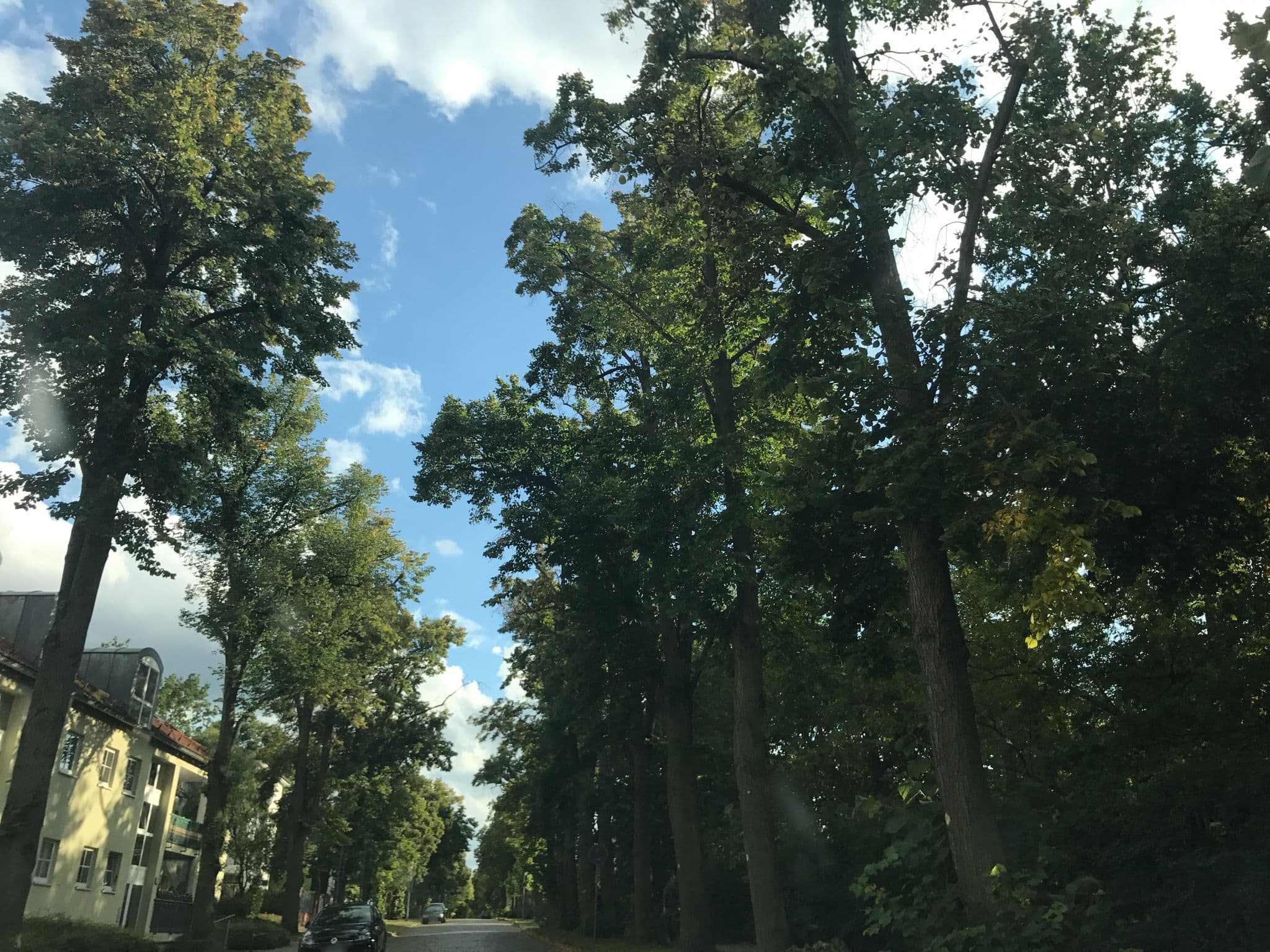 Street view near Fewobada - Ferienwohnung am Bahnhof Dallgow, Dallgow-Döberitz — © tb4711 (CC BY-SA · Mapillary)