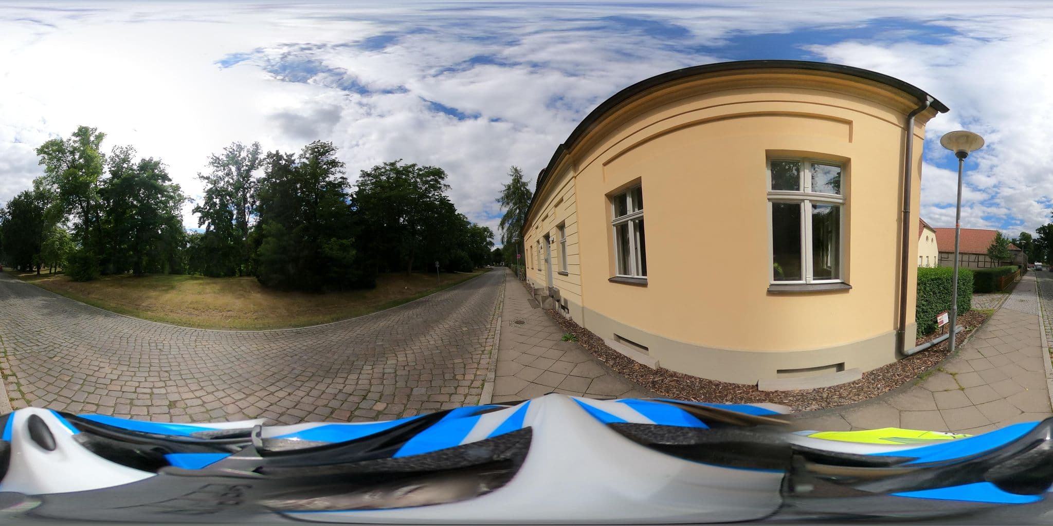 Street view near Landhaus Luise - Logis in Paretz, Ketzin — © NoSa (CC BY-SA · Mapillary)