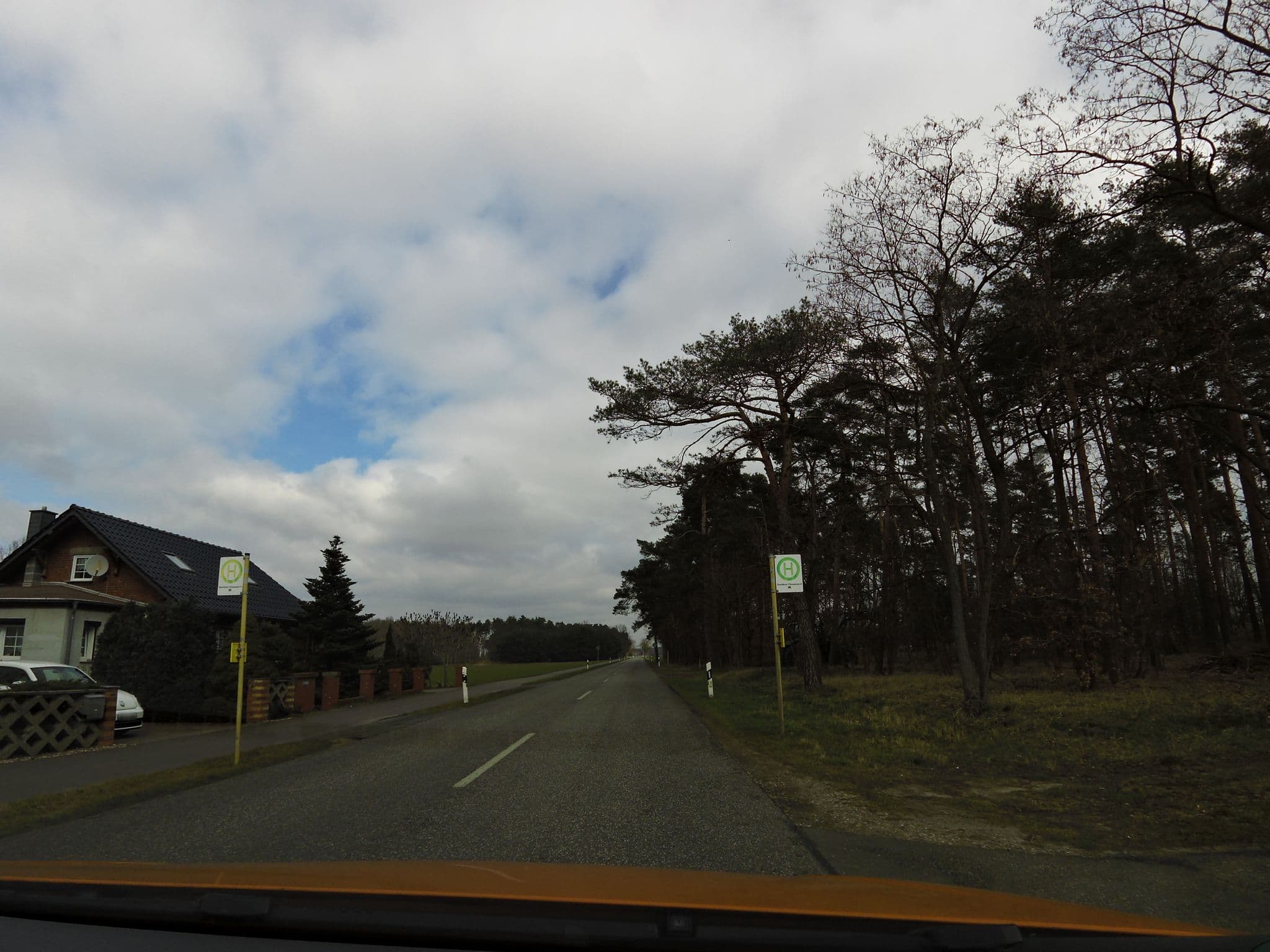 Street view near Premnitz / Rathenow Pension Ferienwohnung, Rathenow — © moenk (CC BY-SA · Mapillary)