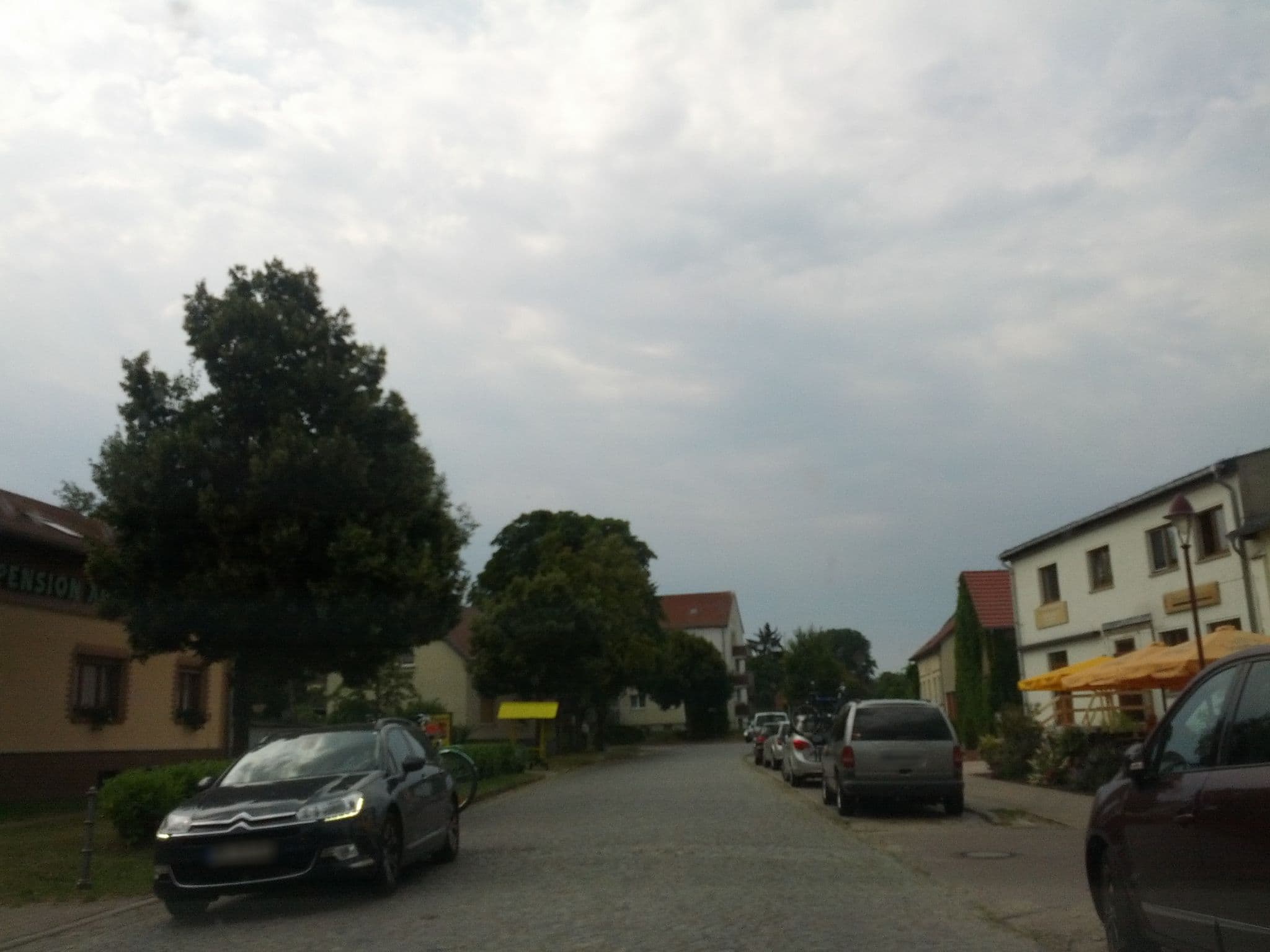 Street view near Landpension Adebar, Fehrbellin — © zoegglmeyr (CC BY-SA · Mapillary)