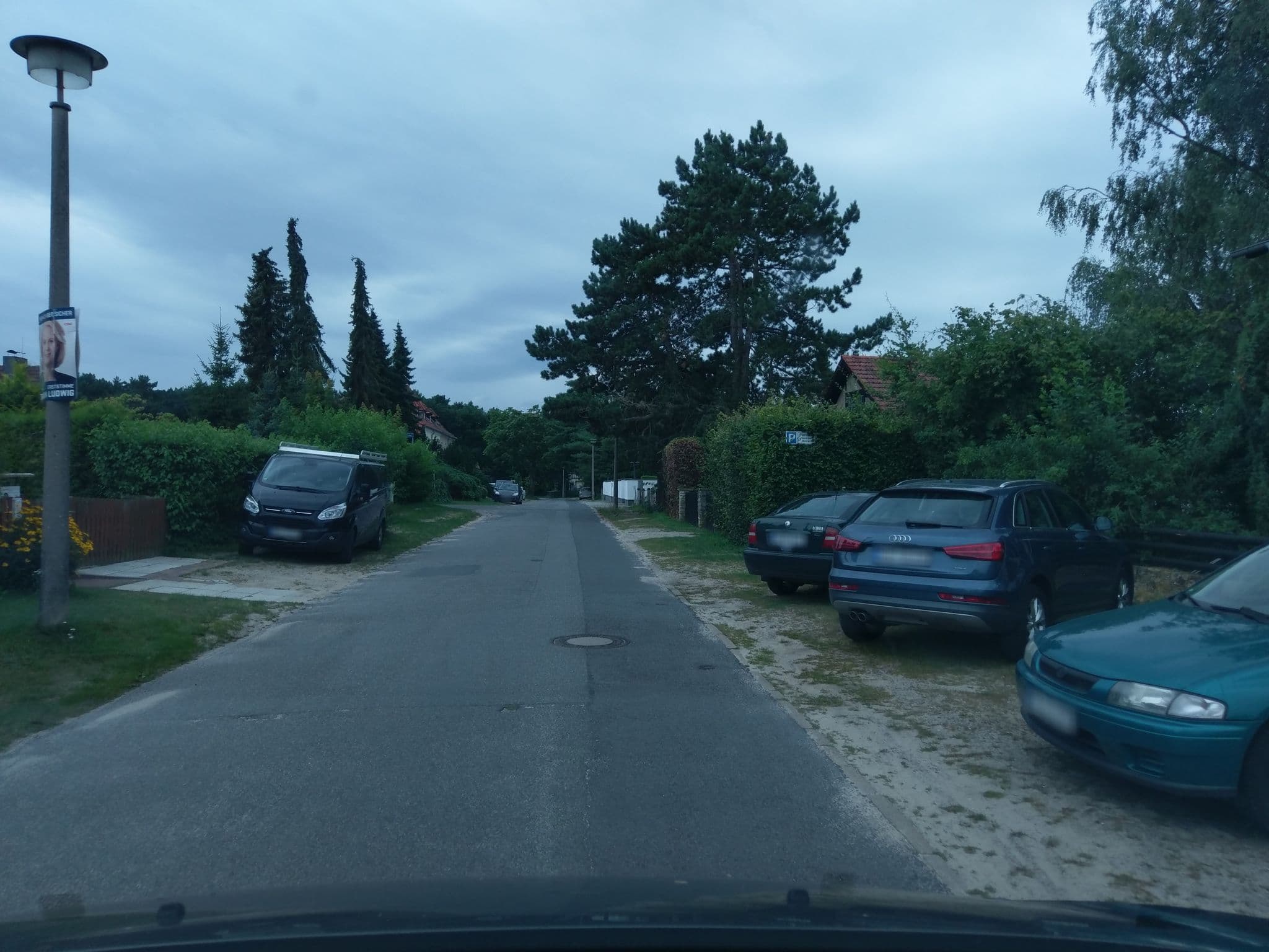 Street view near Reichelt Peter und Barbara, Stahnsdorf — © bufonto (CC BY-SA · Mapillary)