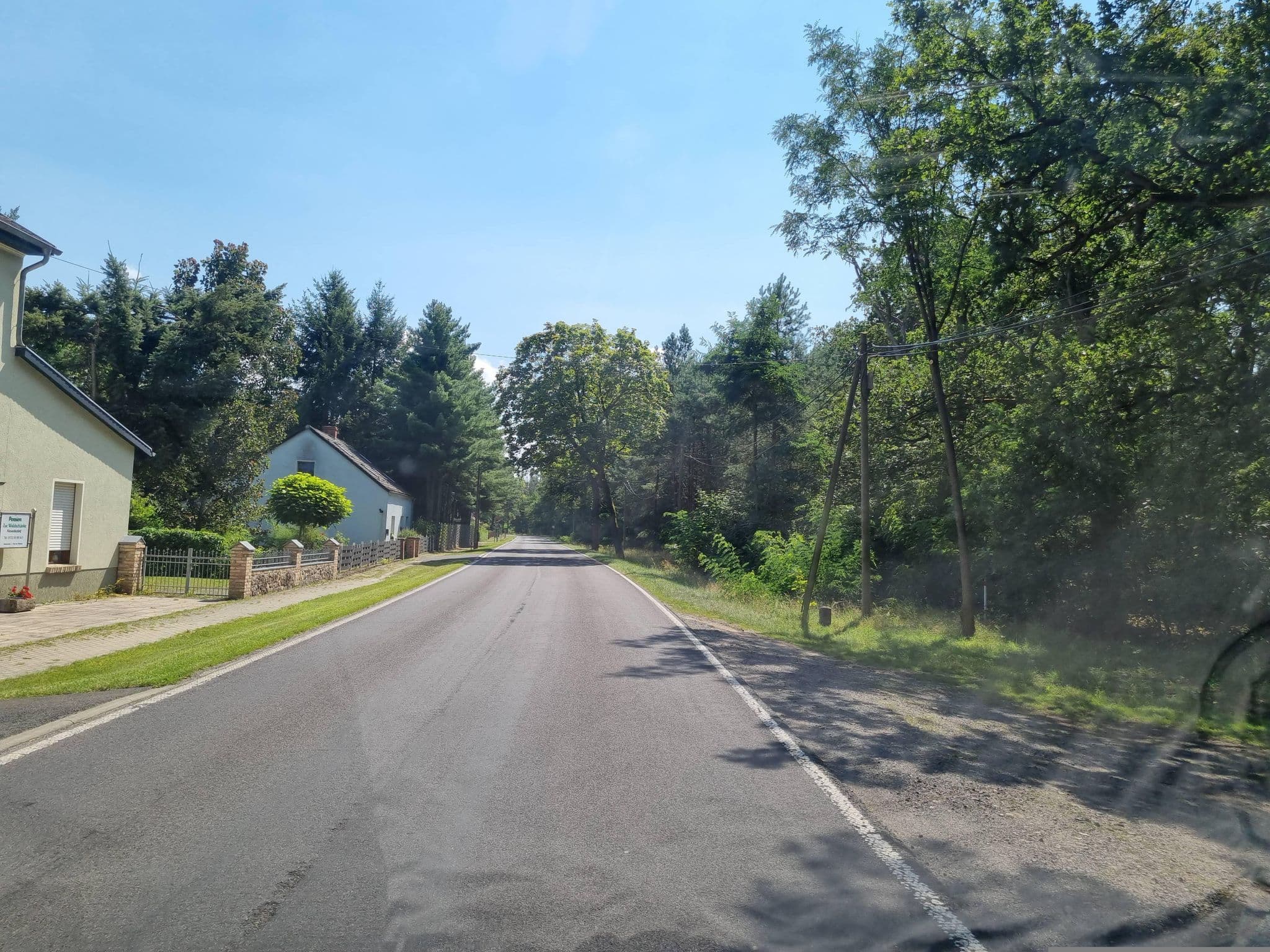 Street view near Altmann Margit Pension, Sperenberg — © dsmm (CC BY-SA · Mapillary)