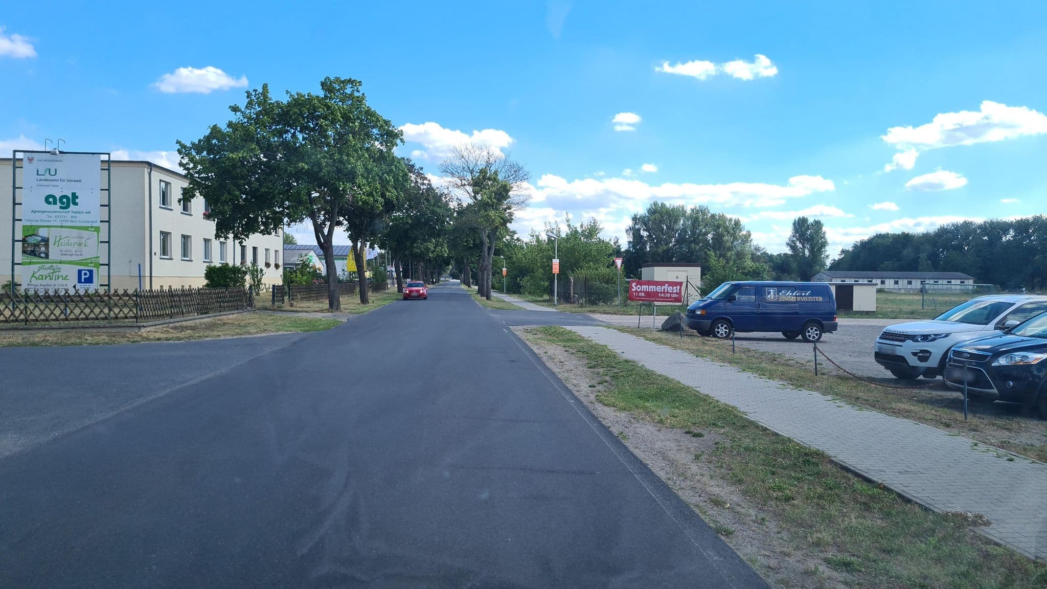 Street view near Landhotel Heidepark, Trebbin — © dsmm (CC BY-SA · Mapillary)