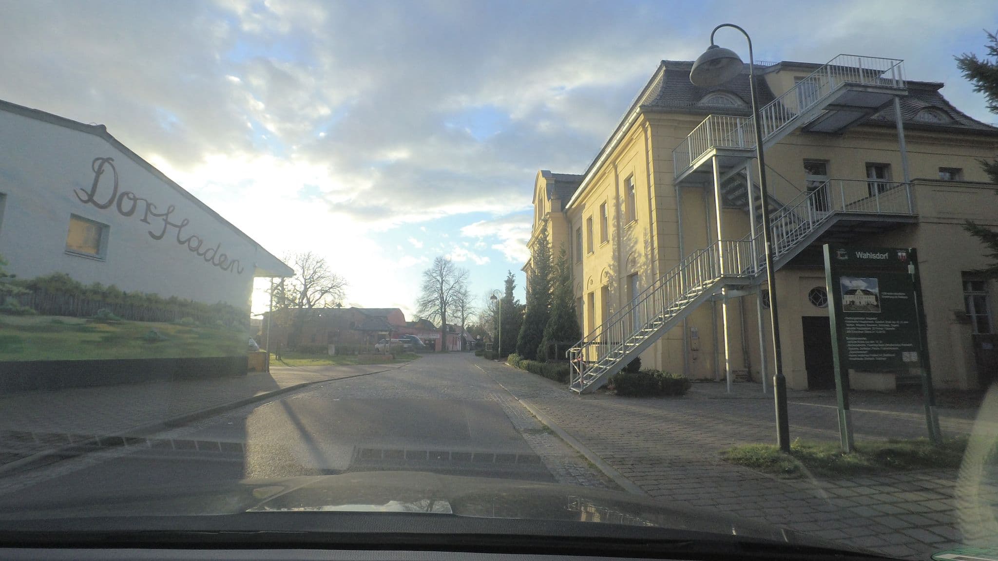 Street view near Schloss Wahlsdorf, Dahme — © britiger (CC BY-SA · Mapillary)