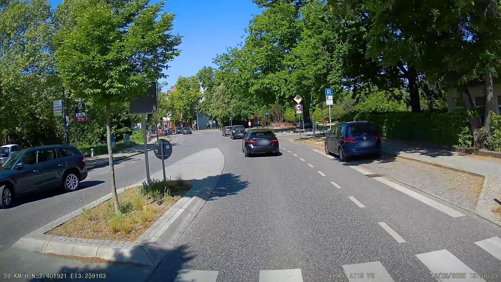 Street view near Landhotel Diana, Teltow — © alexander2010 (CC BY-SA · Mapillary)
