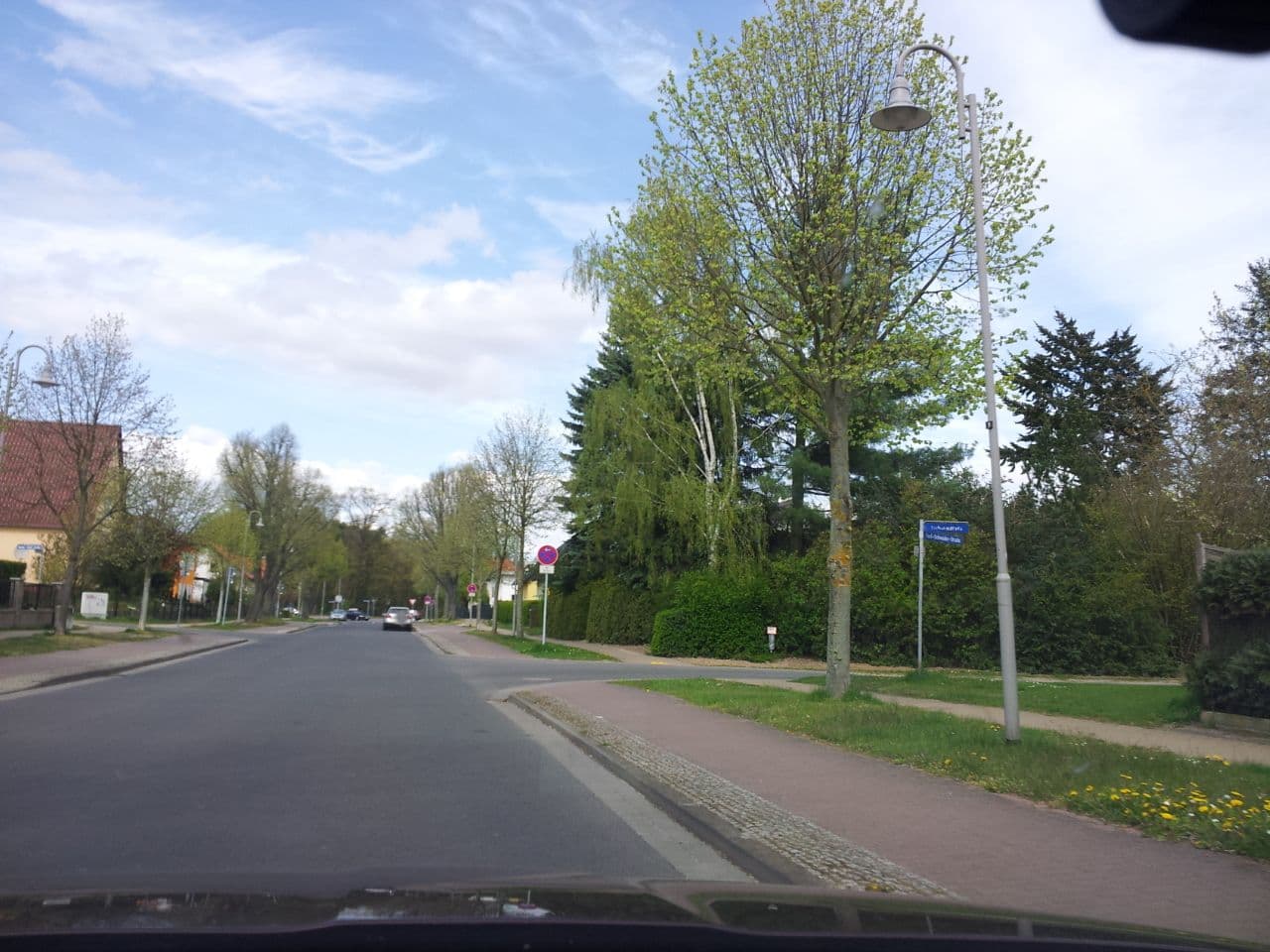 Street view near Pension Sickau, Teltow — © fdmap (CC BY-SA · Mapillary)