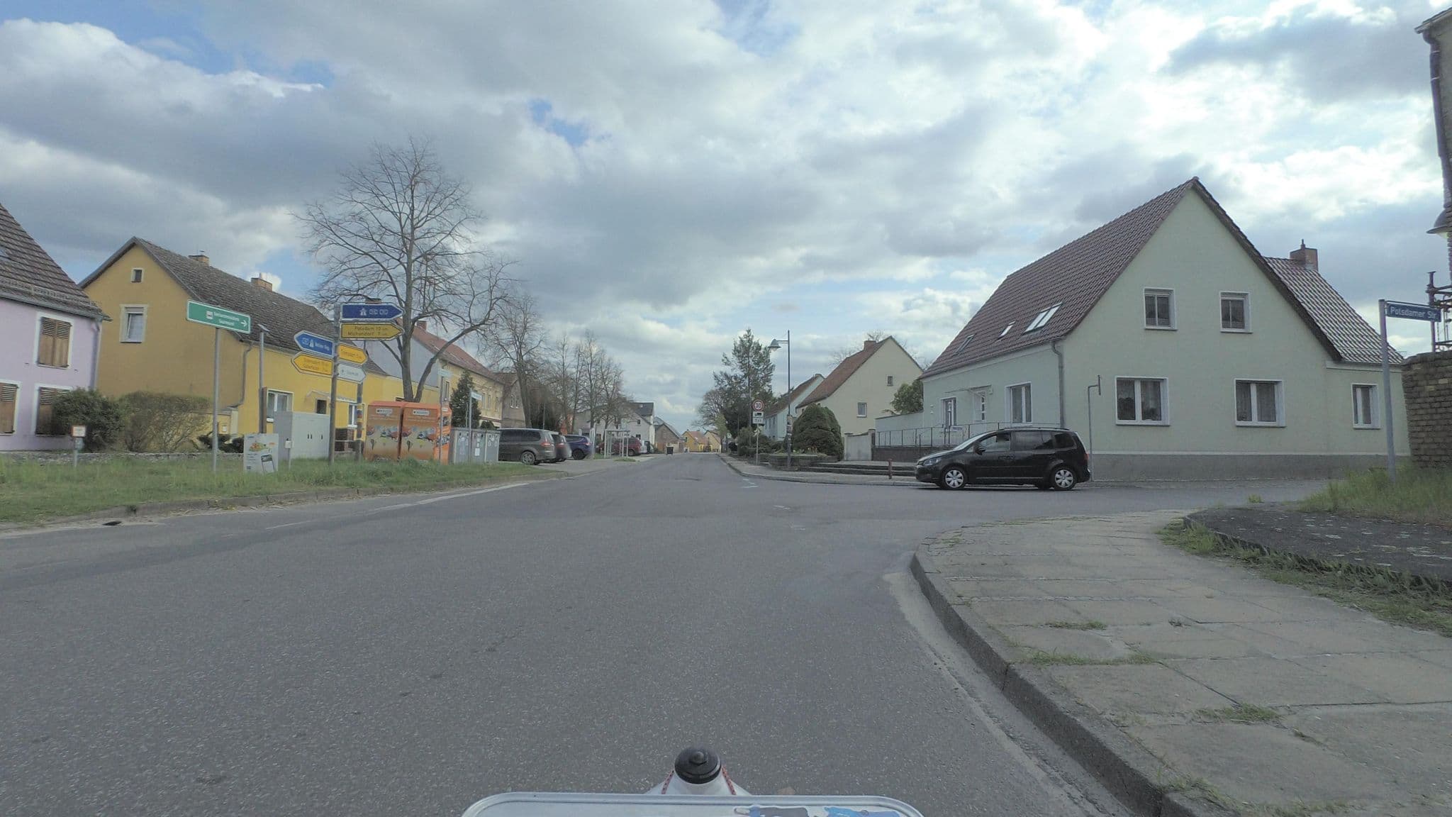 Street view near Pension Doreen Stöber, Michendorf — © britiger (CC BY-SA · Mapillary)