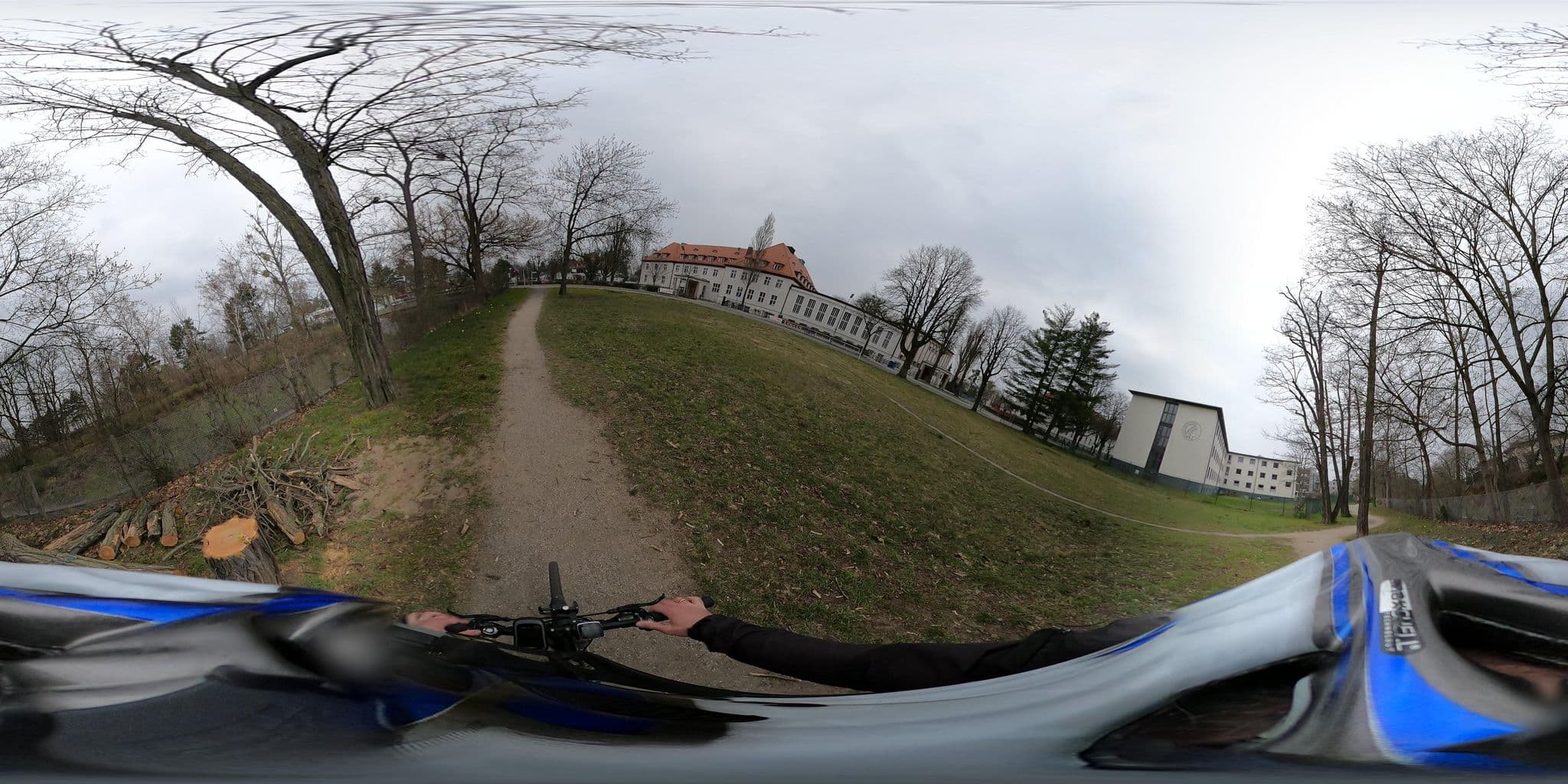 Street view near Harnack-Haus Gästehaus, Dahlem — © eserte (CC BY-SA · Mapillary)