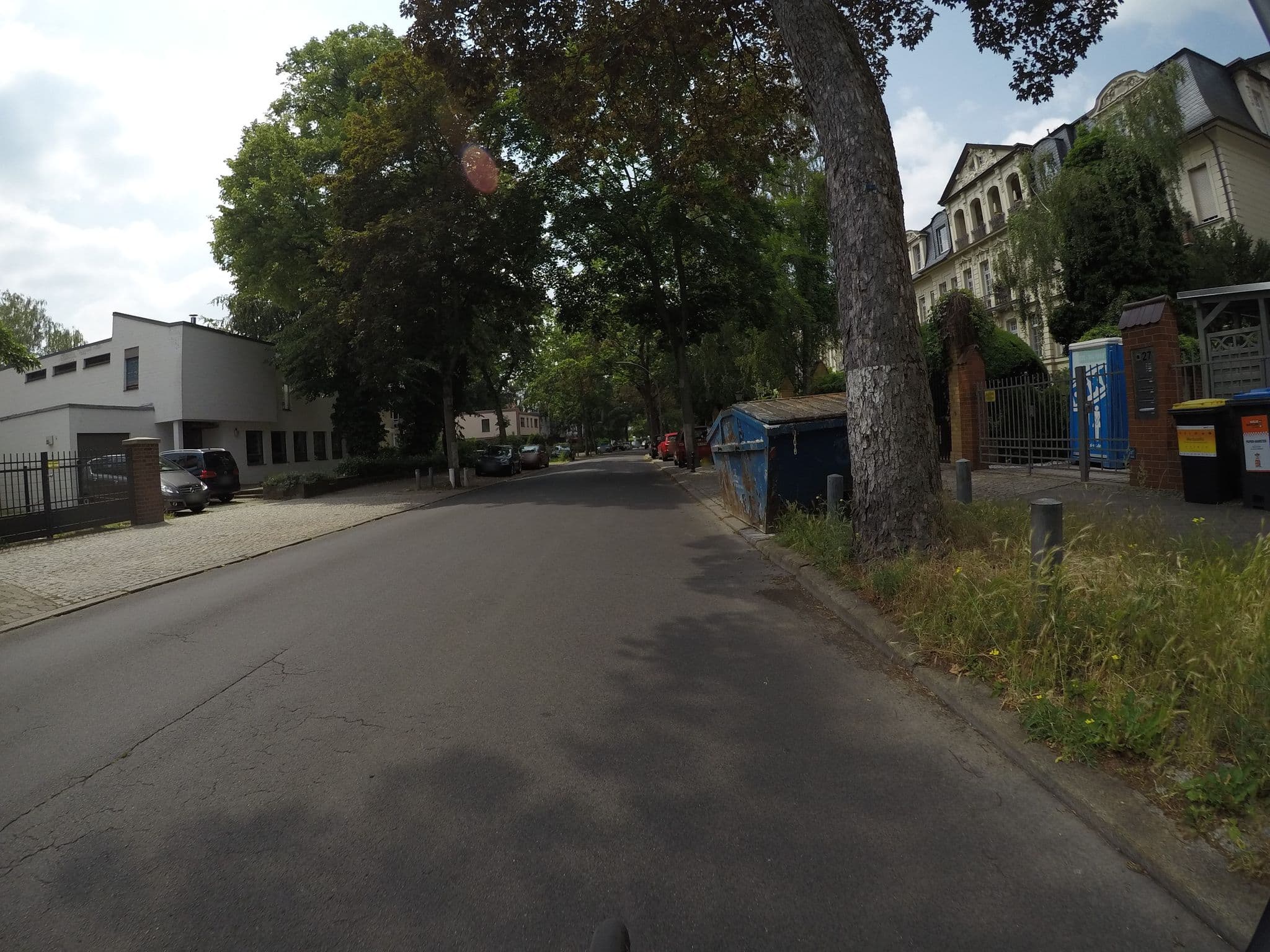 Street view near Hotels by HR GmbH, Grunewald — © kartonage (CC BY-SA · Mapillary)