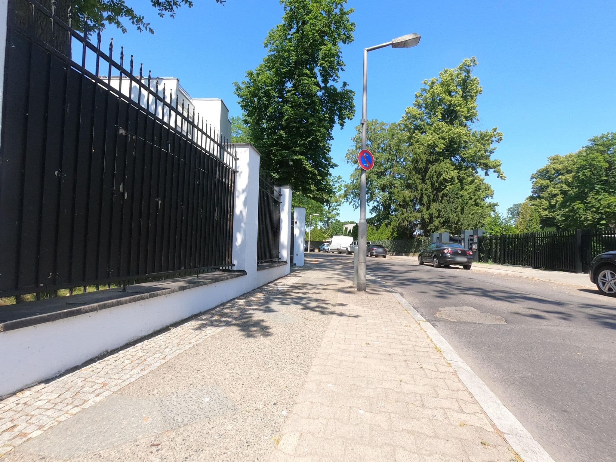 Street view near Wannsee Yacht, Wannsee — © carlheinz (CC BY-SA · Mapillary)