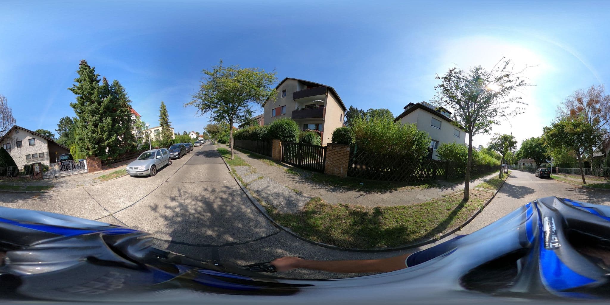 Street view near H50 Luwely Rooms, Zehlendorf — © eserte (CC BY-SA · Mapillary)
