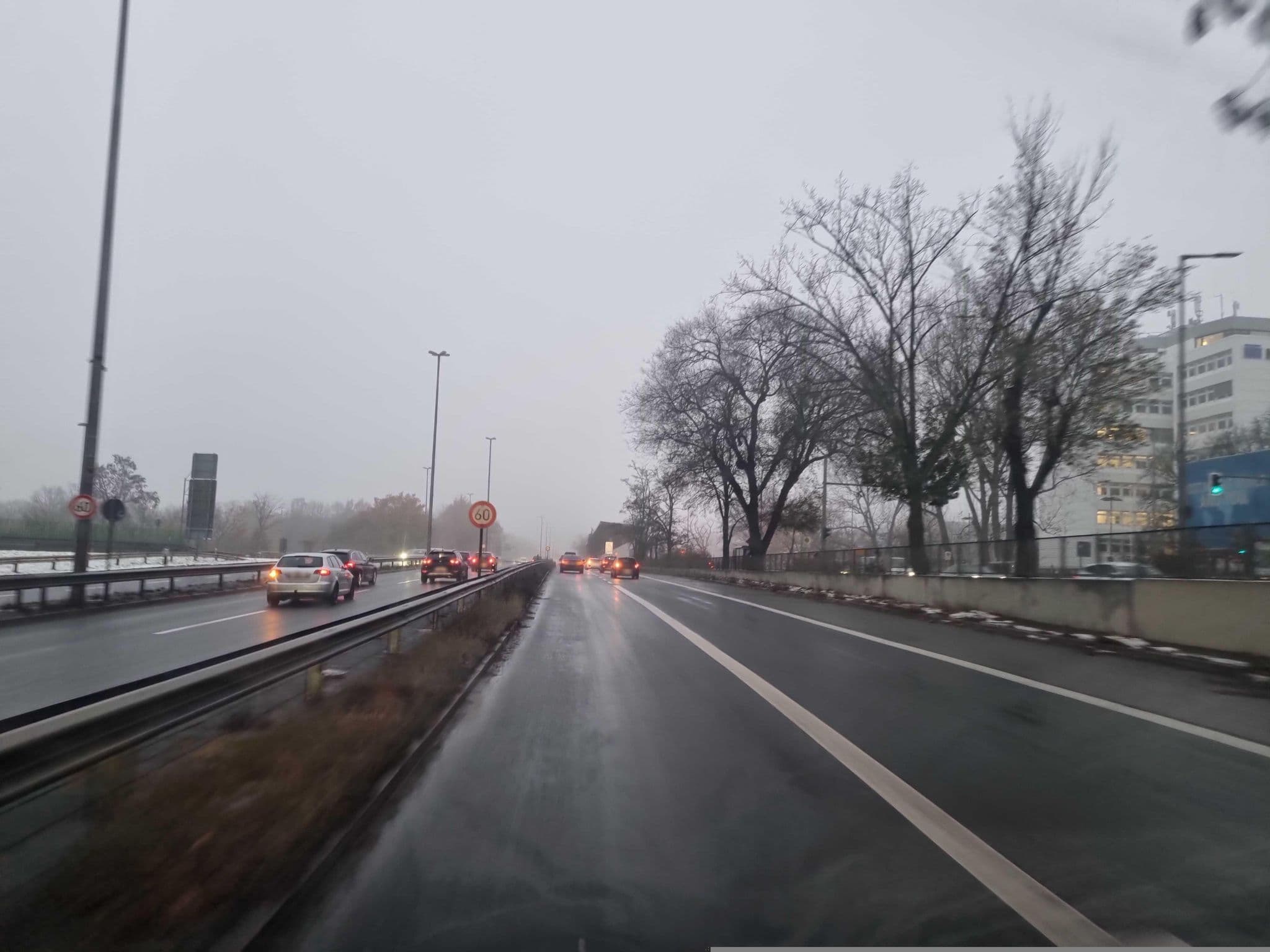 Street view near Motel Avus, Westend — © dsmm (CC BY-SA · Mapillary)