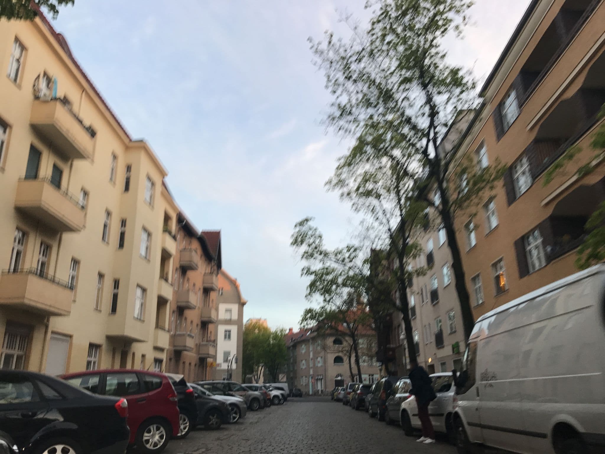 Street view near Milbenschreck Berlin, Wilhelmstadt — © tb4711 (CC BY-SA · Mapillary)