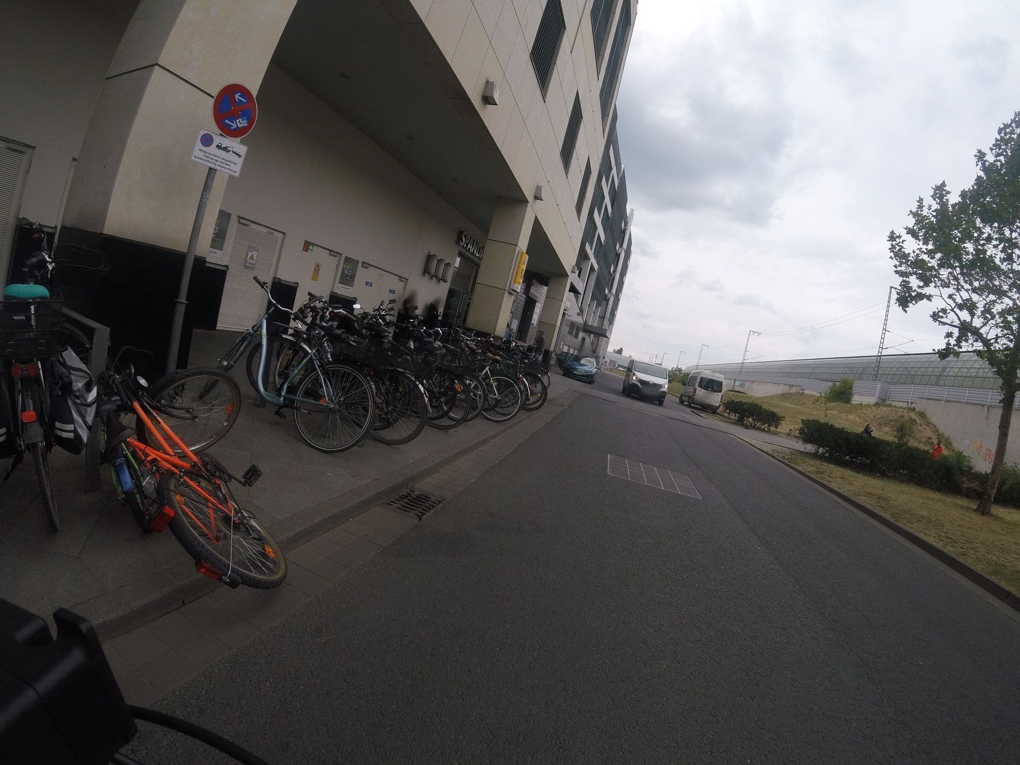 Street view near İtalien, Wilhelmstadt — © macsico (CC BY-SA · Mapillary)