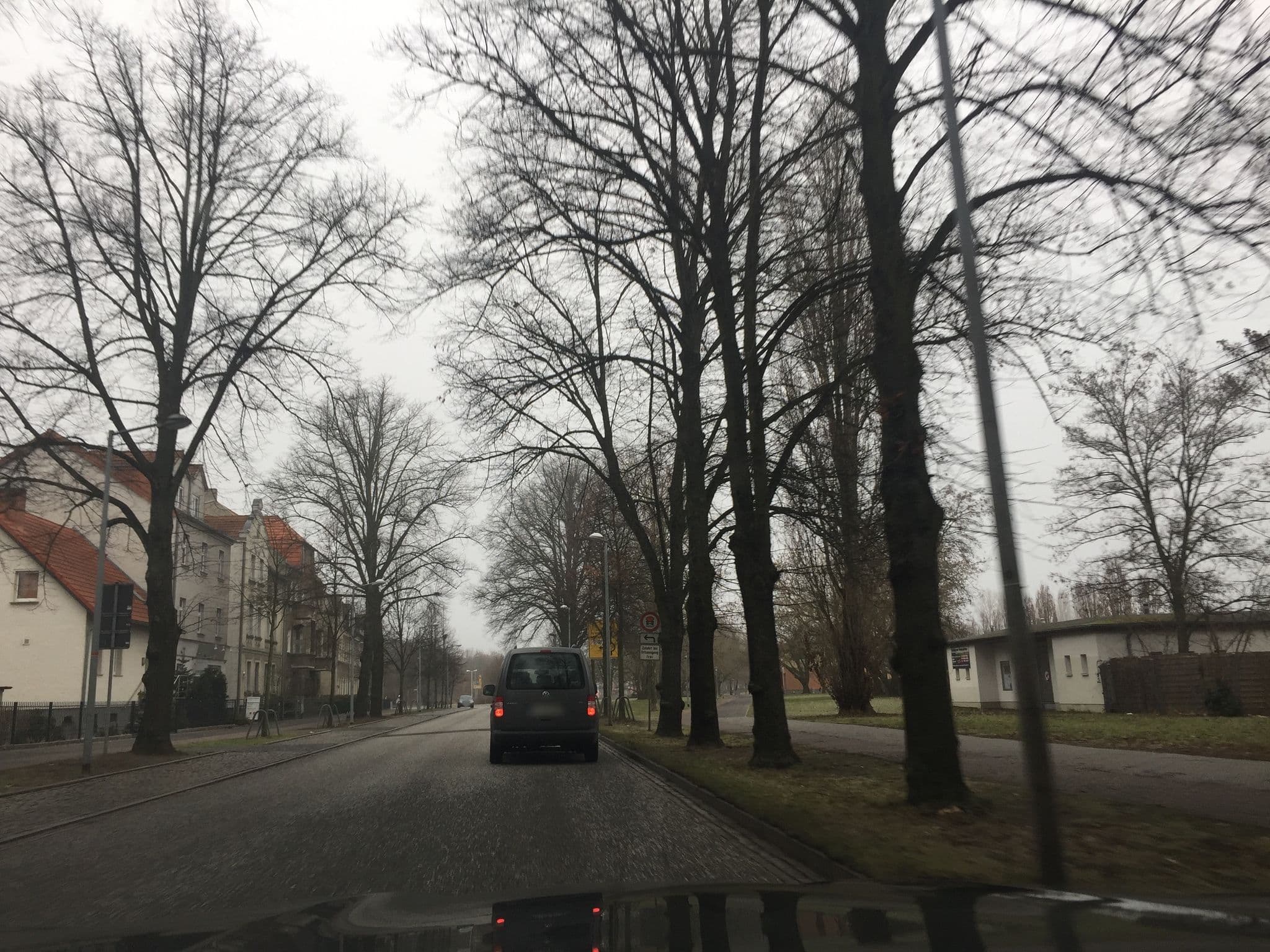 Street view near Pension Haus Heinrich, Hennigsdorf — © tb4711 (CC BY-SA · Mapillary)