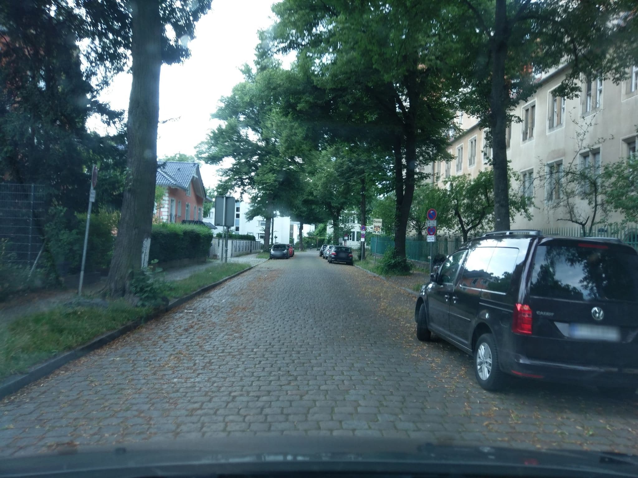 Street view near SOEHT 7, Lichterfelde — © bufonto (CC BY-SA · Mapillary)