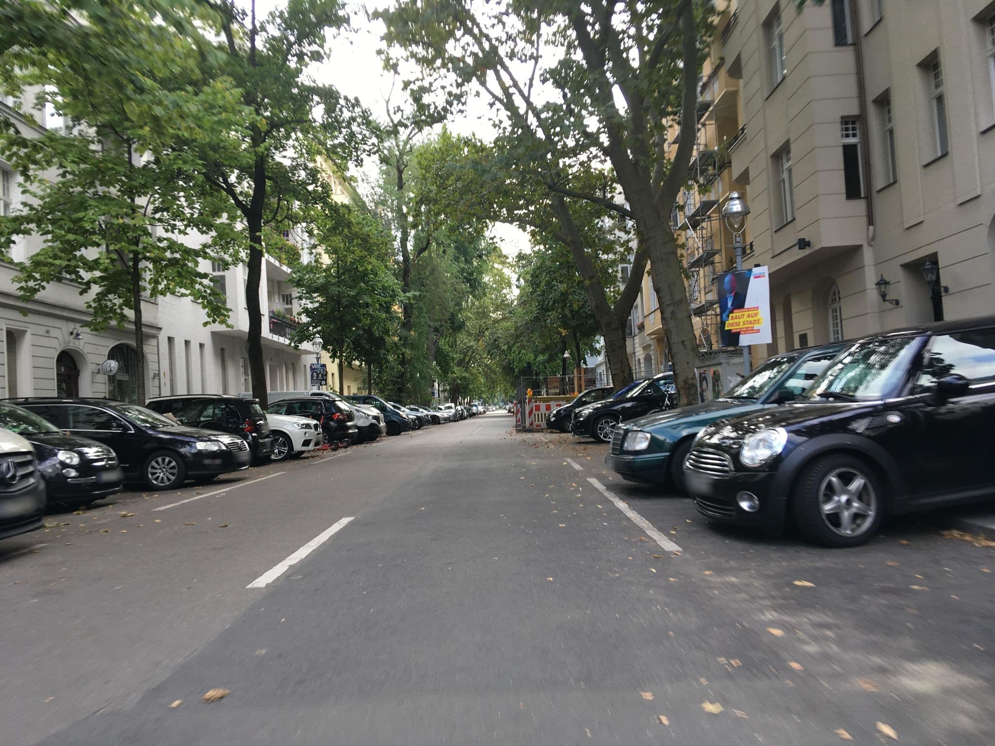 Street view near Hotel Wieland Berlin, Halensee — © eserte (CC BY-SA · Mapillary)