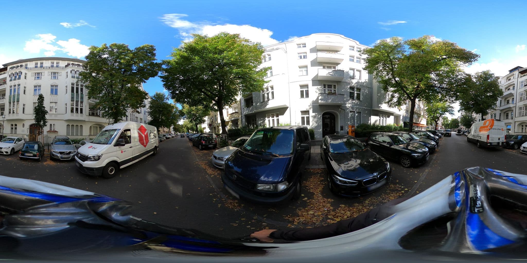 Street view near Hotel-Pension Majesty, Halensee — © eserte (CC BY-SA · Mapillary)