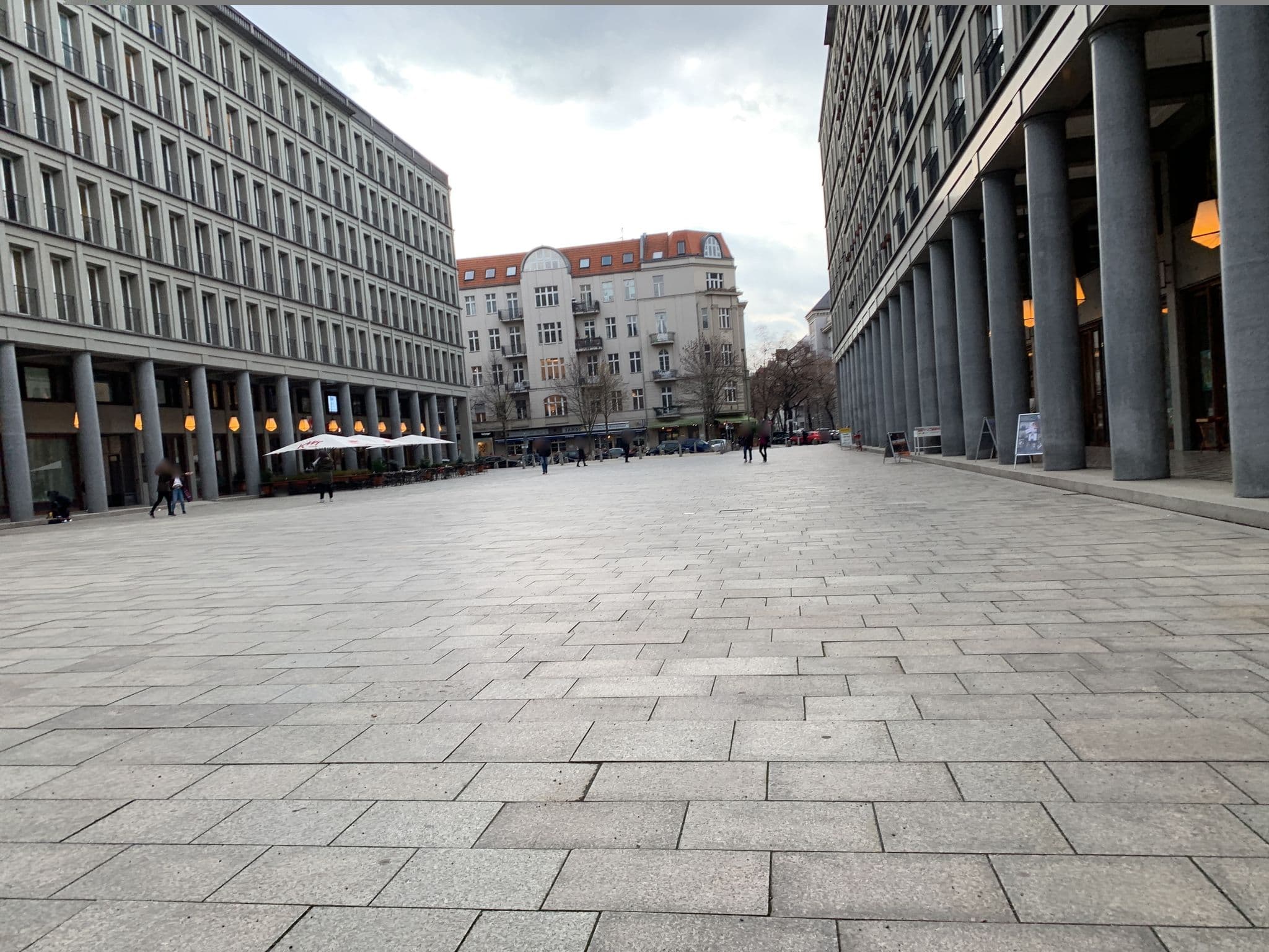 Street view near hotel Berlin, Halensee — © egorka (CC BY-SA · Mapillary)