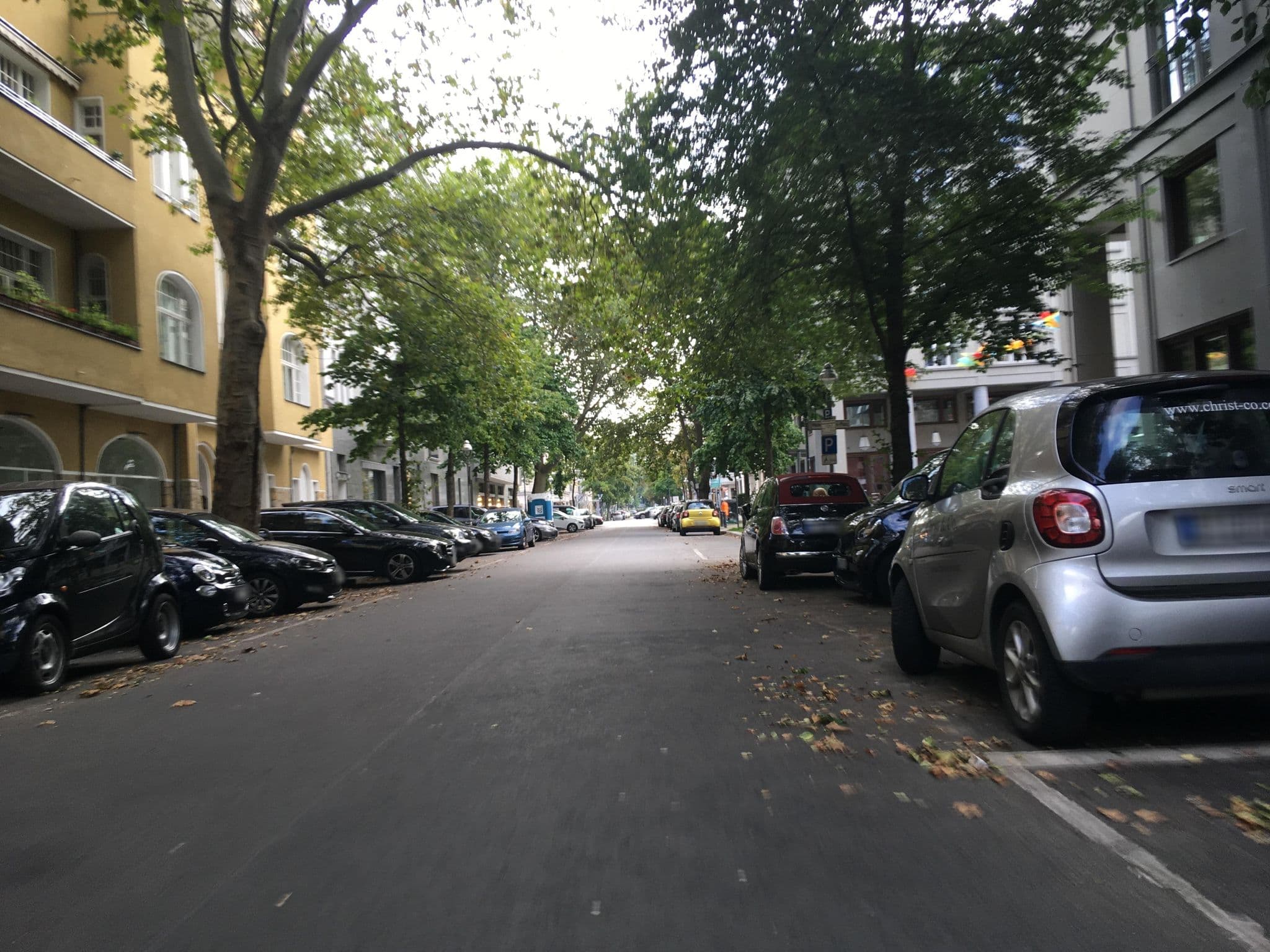 Street view near Magic Moments GmbH, Halensee — © eserte (CC BY-SA · Mapillary)