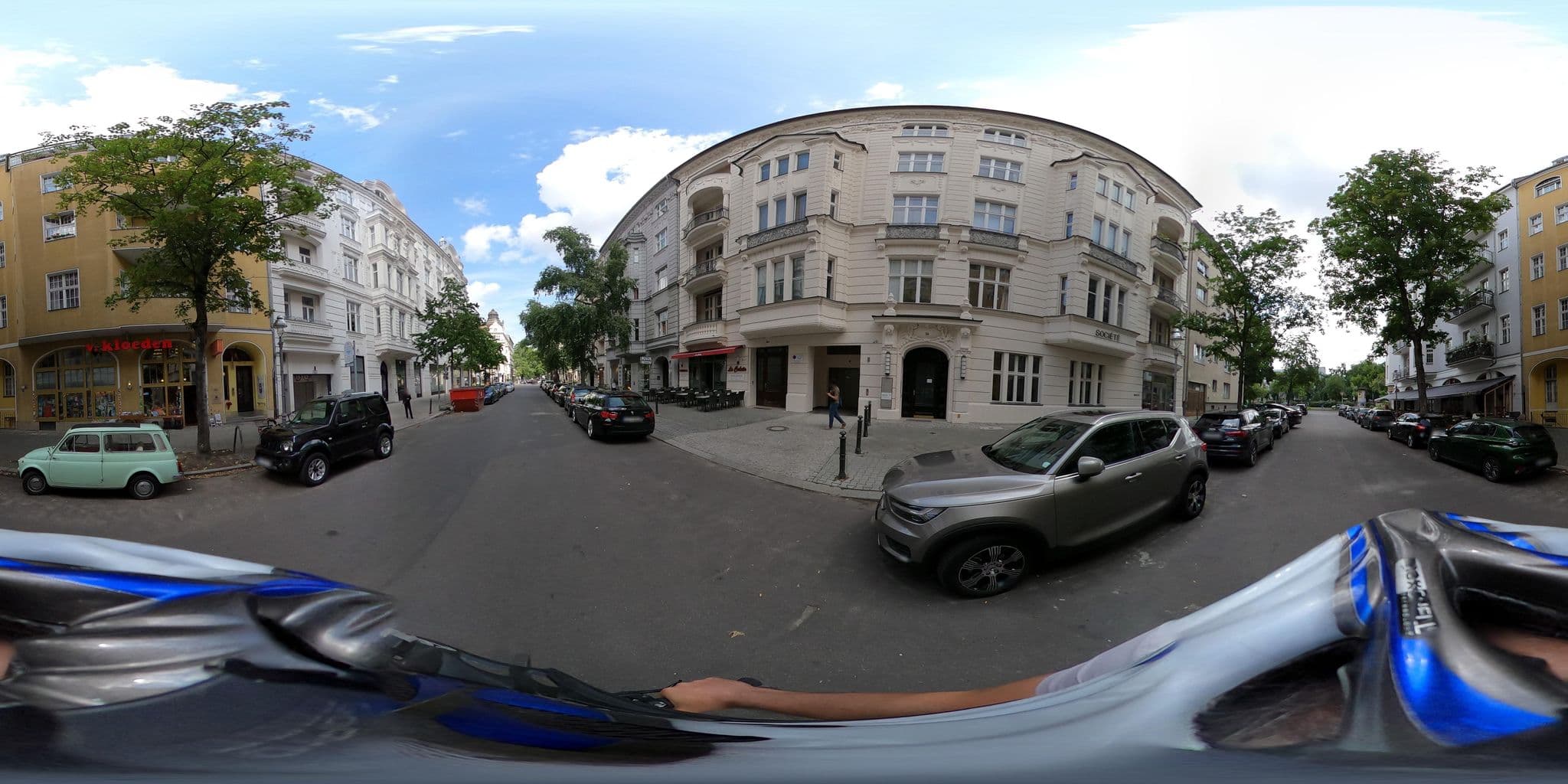 Street view near Midi Inn, Halensee — © eserte (CC BY-SA · Mapillary)