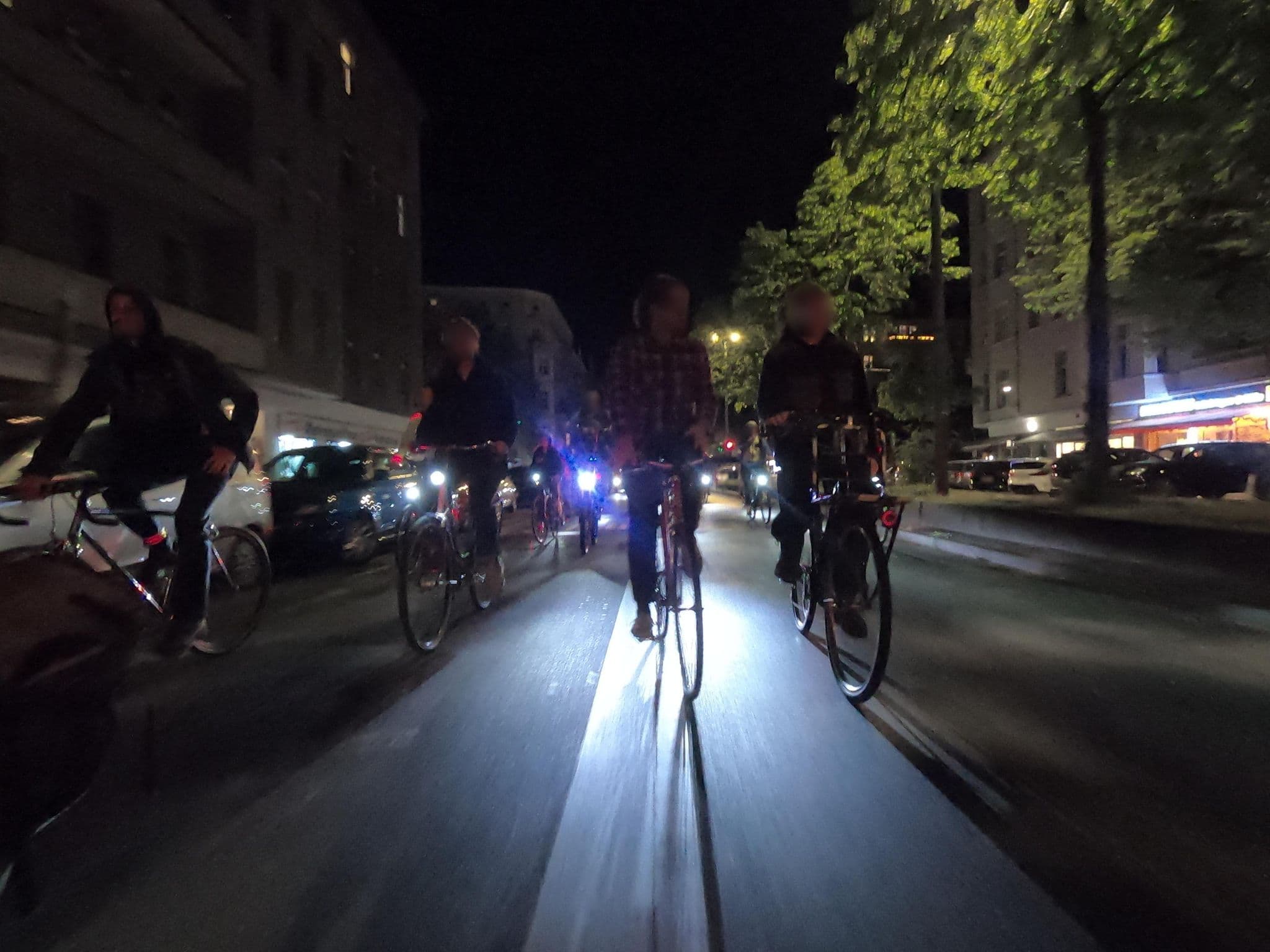 Street view near Berlin Minbak Pension, Charlottenburg — © carlheinz (CC BY-SA · Mapillary)